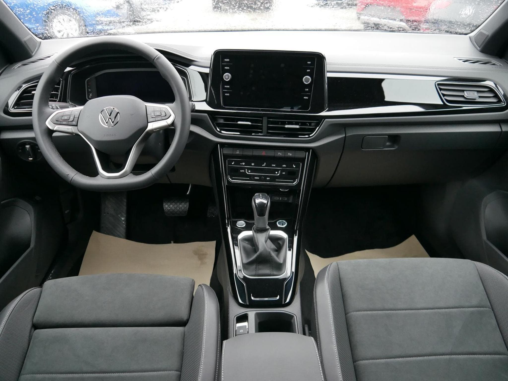 VW T-Roc Style (2025) - Photo 13