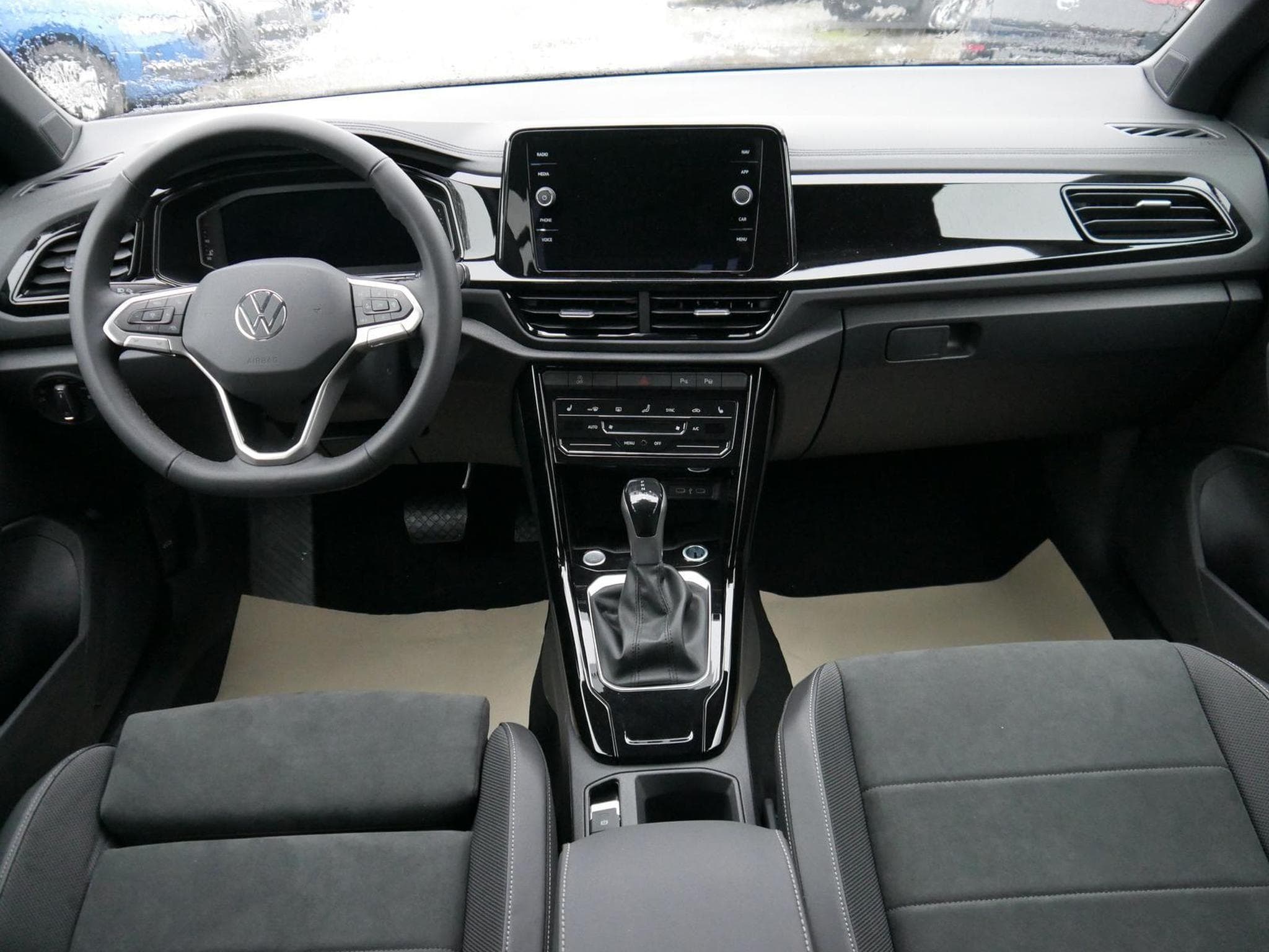 VW T-Roc Style (2025) - Photo 12