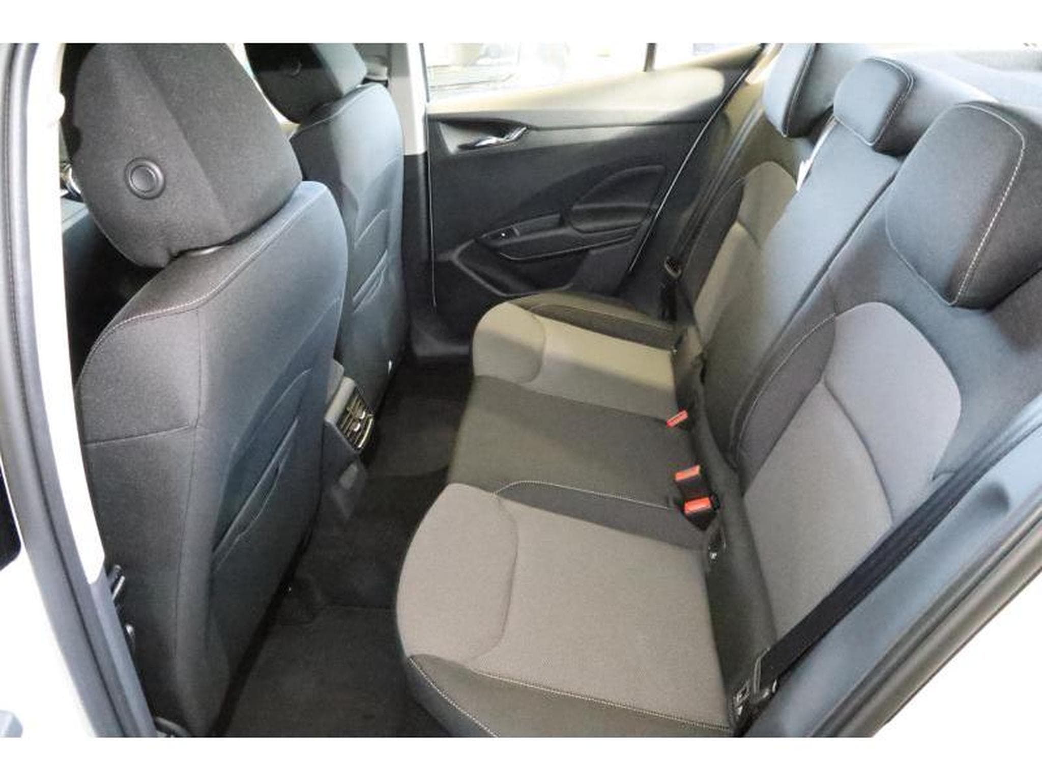 Skoda Fabia Selection (2024) - Photo 18