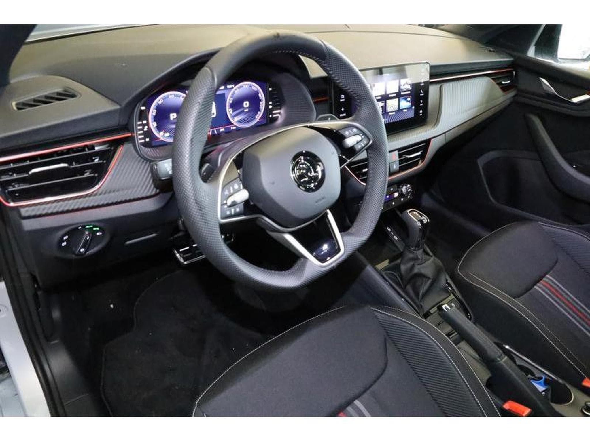 Skoda Kamiq Monte Carlo (2024) - Photo 11