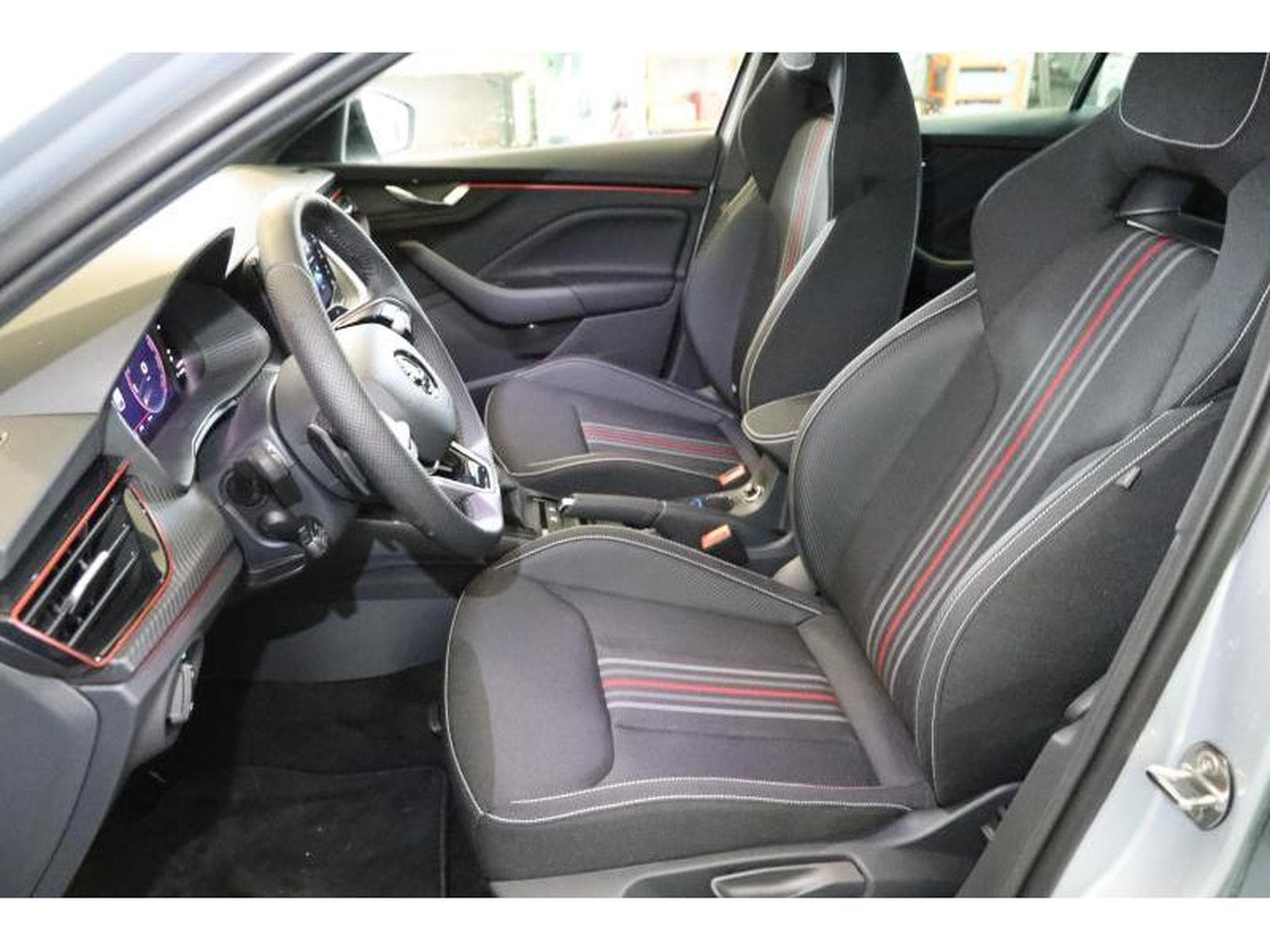 Skoda Kamiq Monte Carlo (2024) - Photo 12