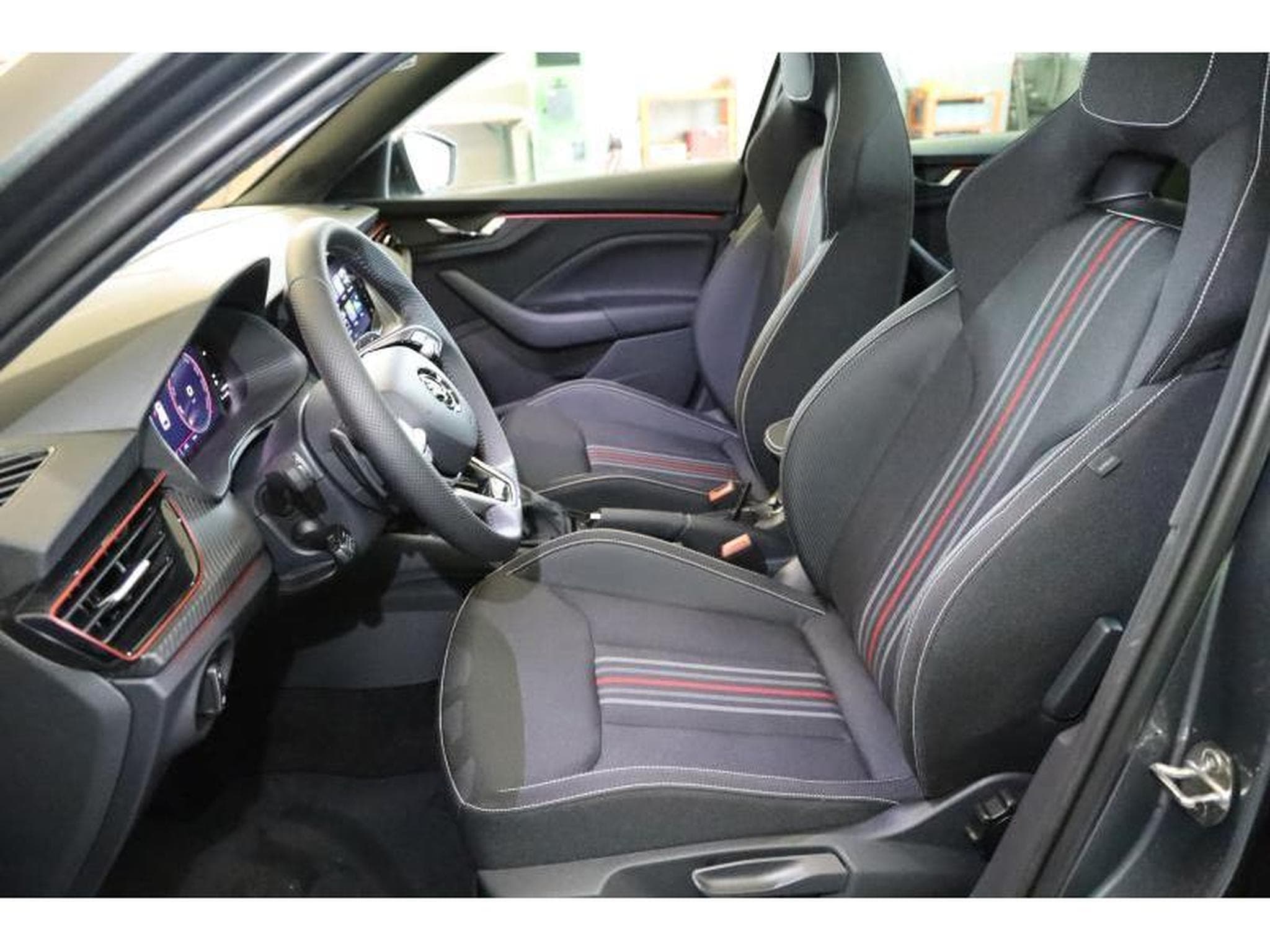 Skoda Kamiq Monte Carlo (2024) - Photo 12