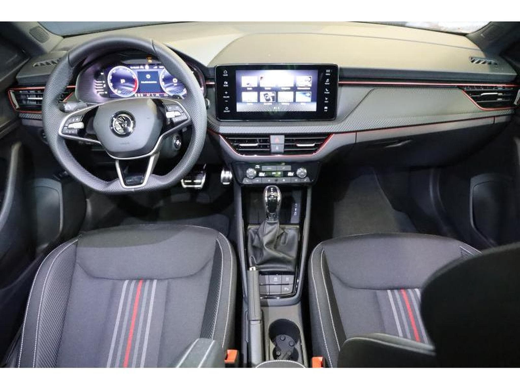 Skoda Kamiq Monte Carlo (2024) - Photo 2