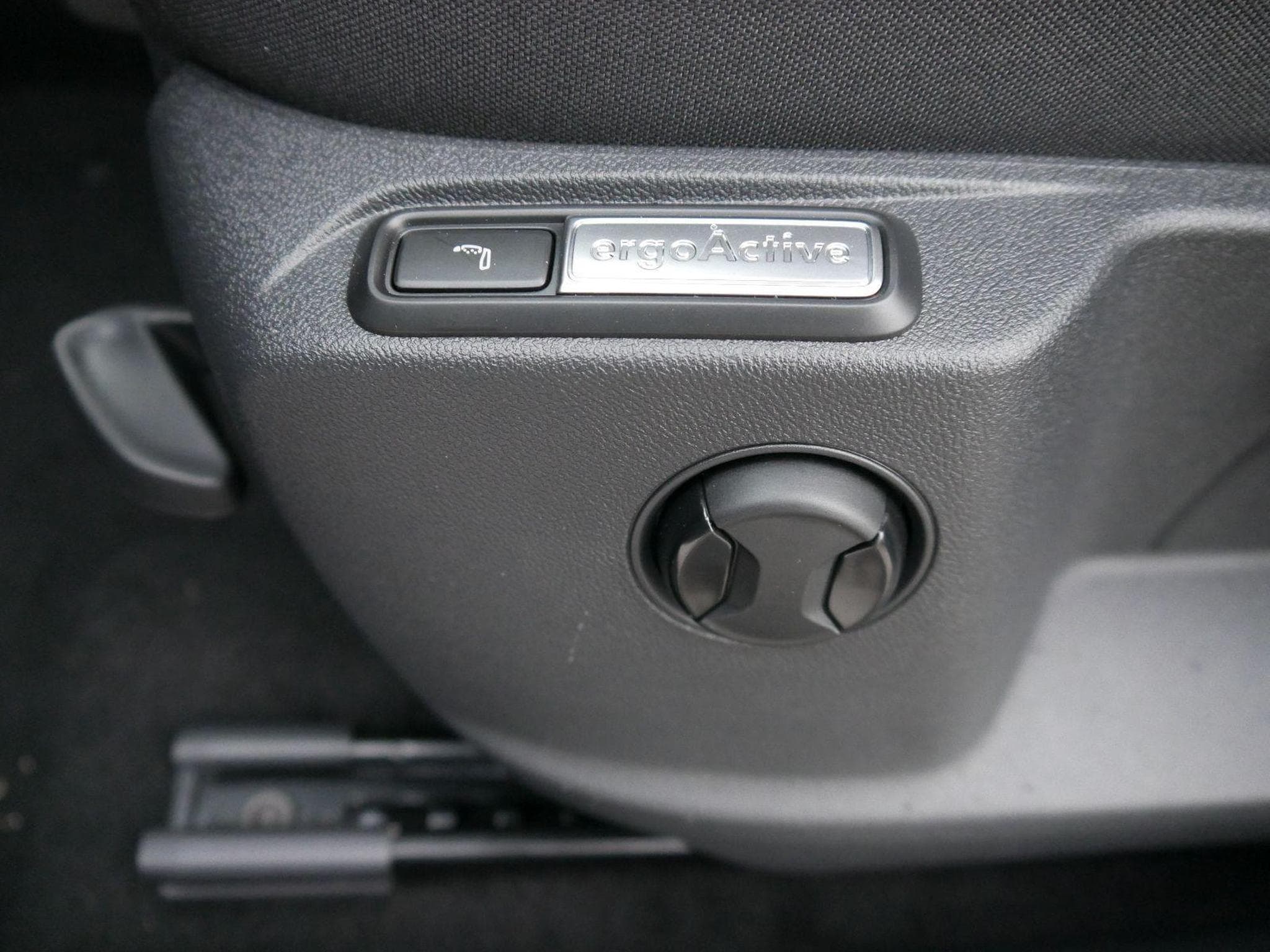 VW T-Roc Style (2025) - Photo 12