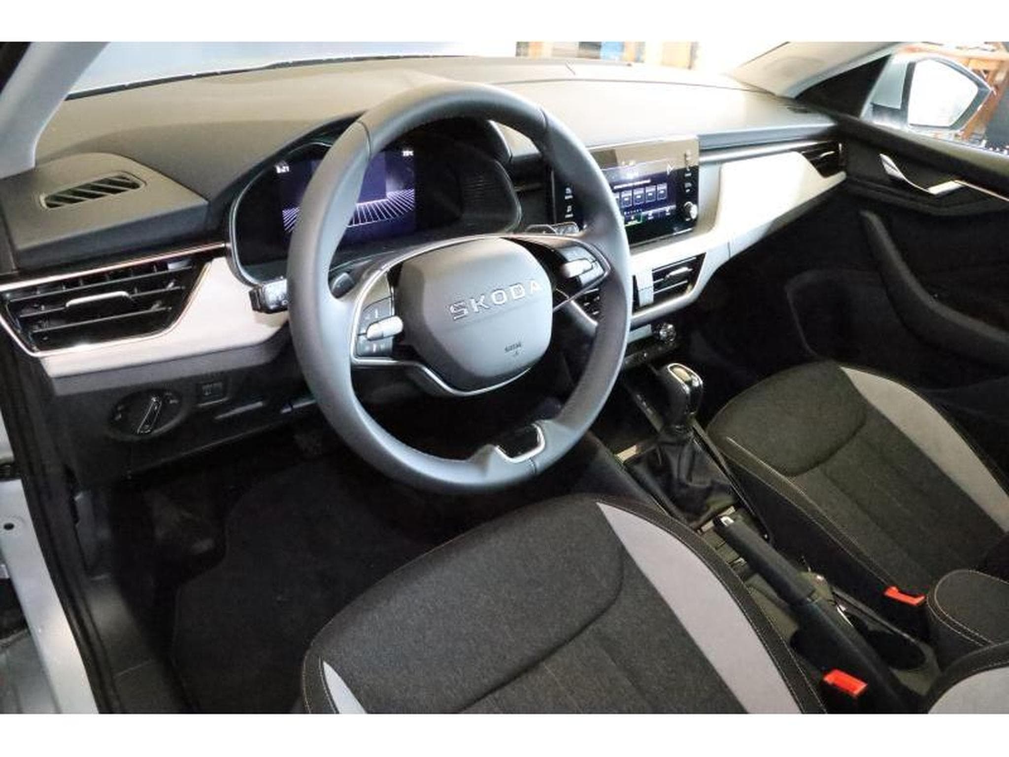 Skoda Scala Selection (2025) - Photo 11