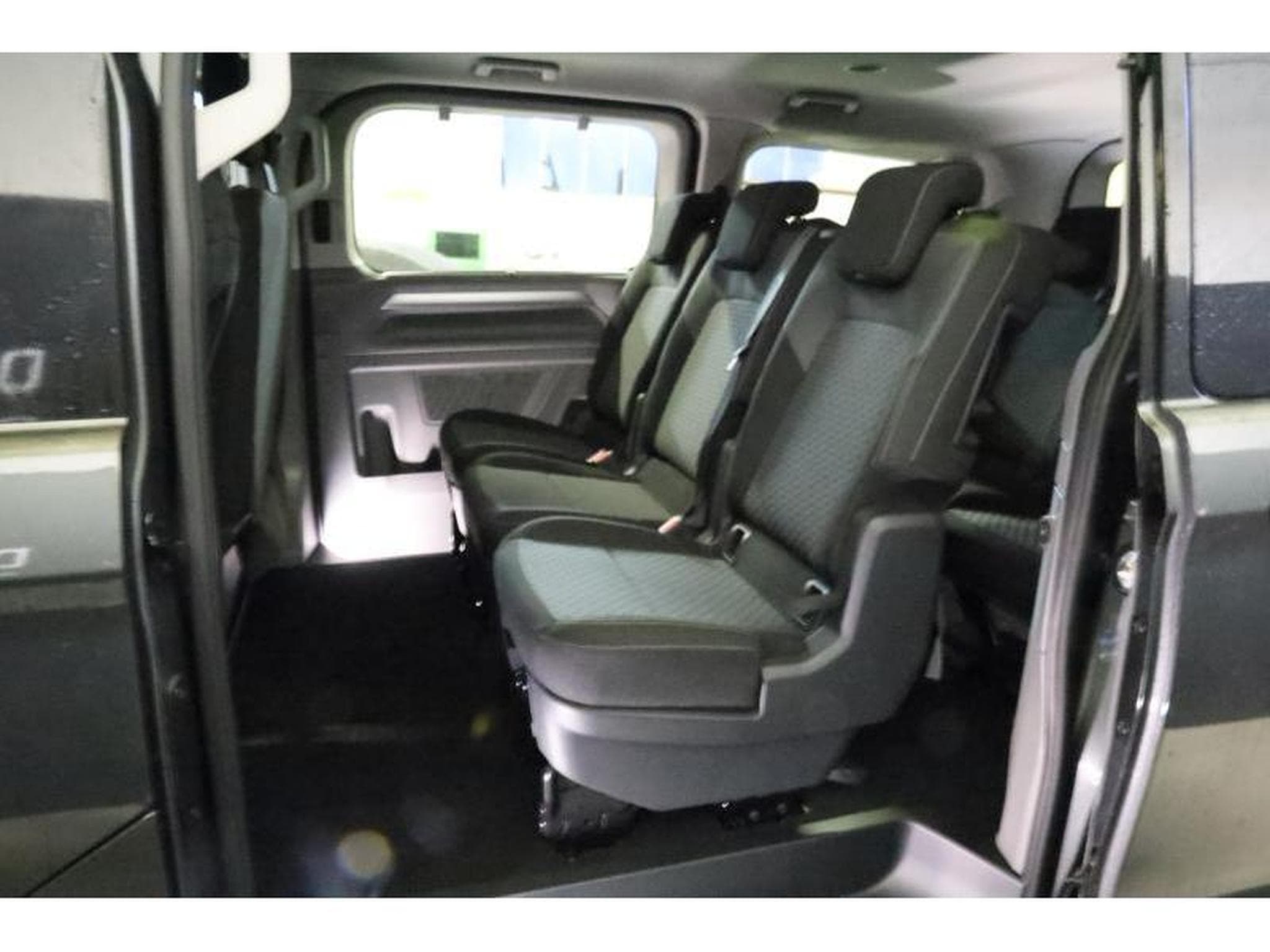 VW T7 STYLE COURT (2025) - Photo 11