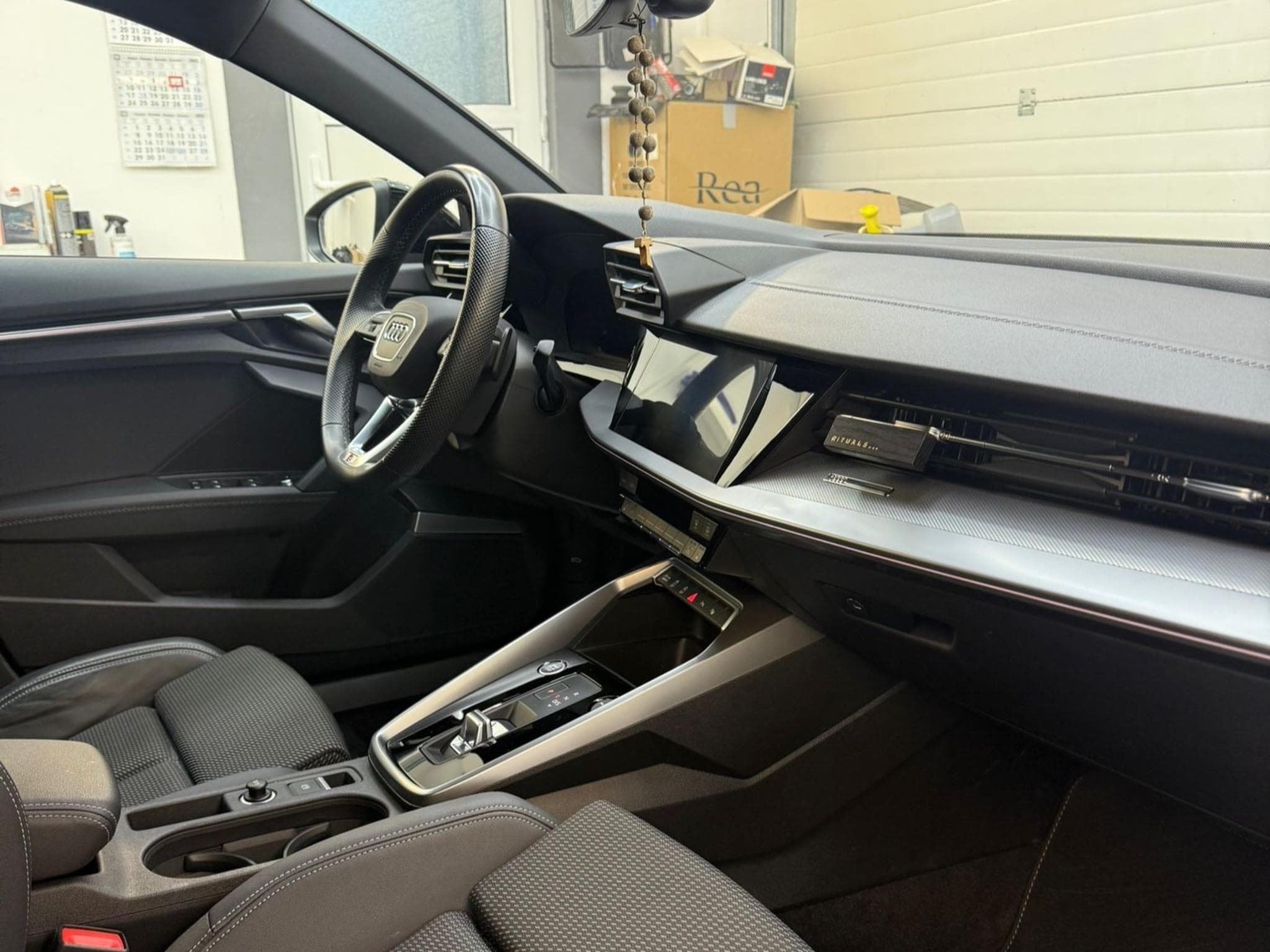 Audi A3 S-Line (2023) - Photo 2