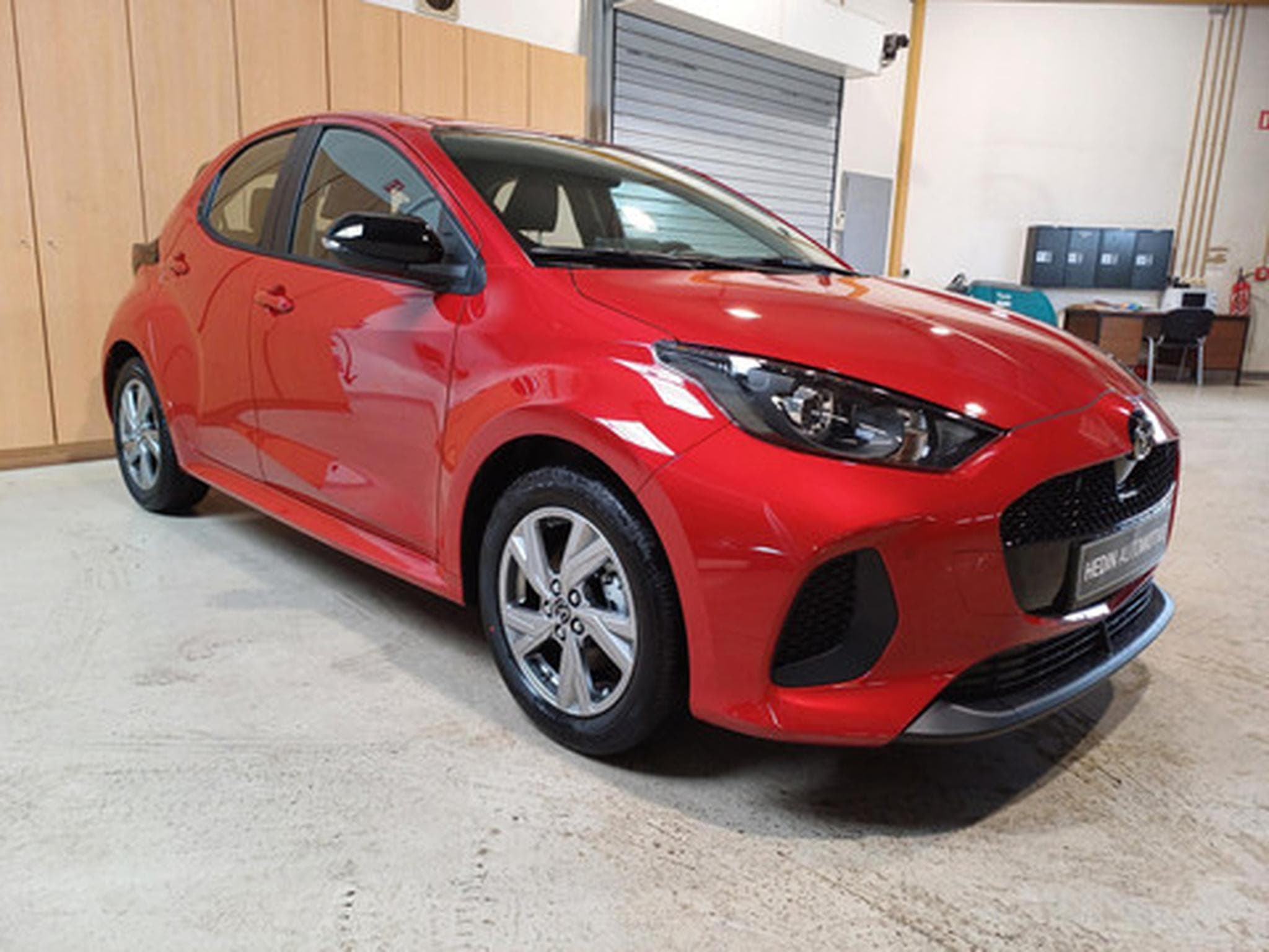 Mazda 2 Hybrid e-SKYACTIV R-EV 166 pk Exclusive-Line (2023) - Photo 2