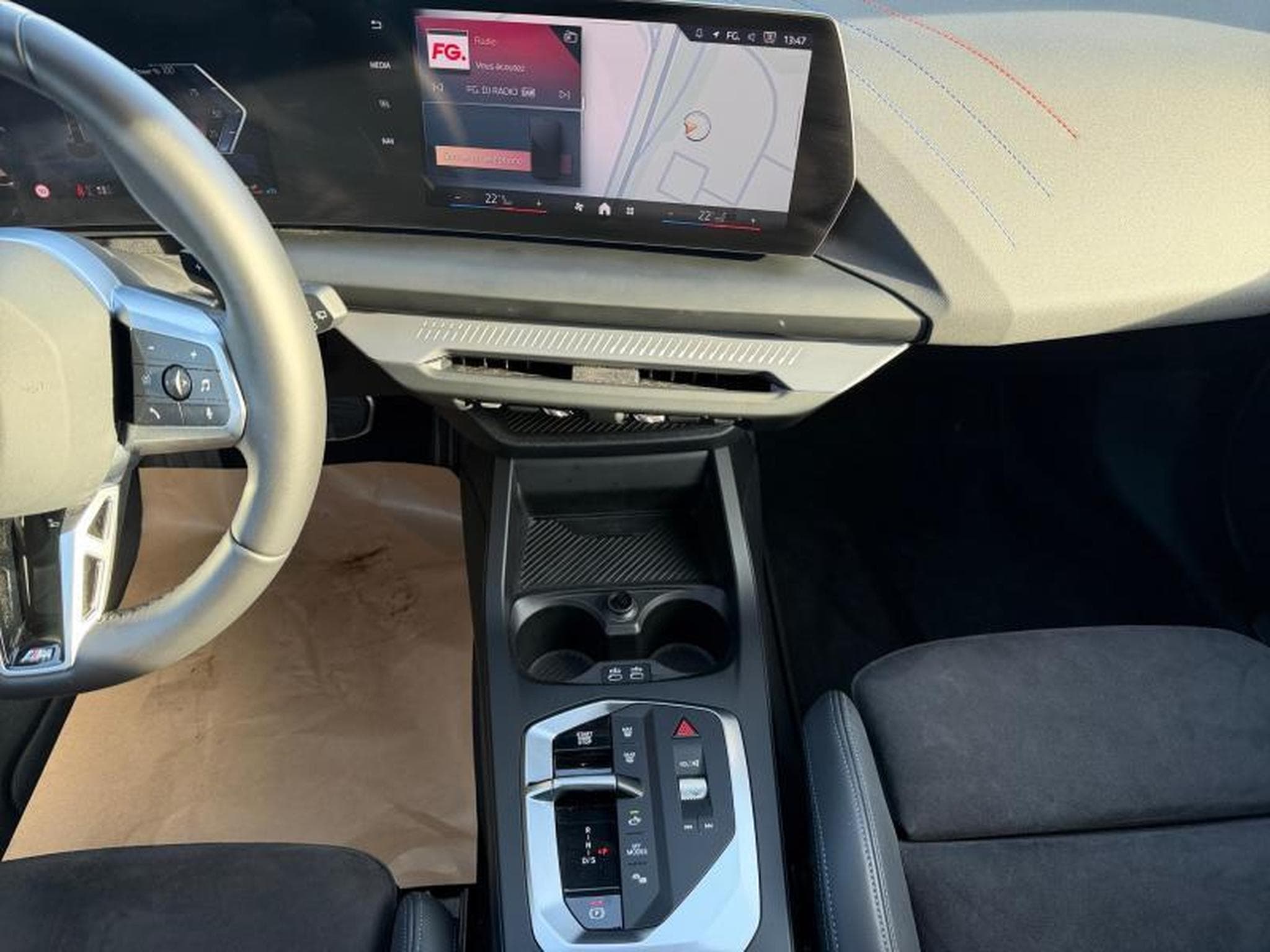 BMW 120 I Pack M / Panoramique / Essence (2025) - Photo 10