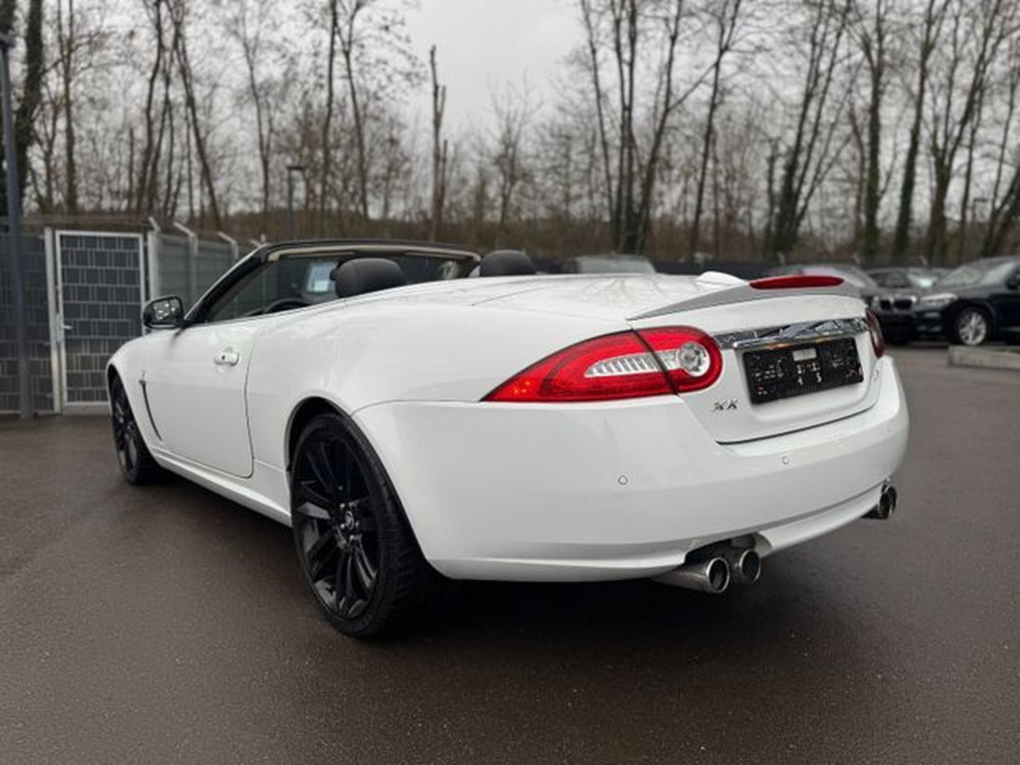 Jaguar XKR XKR CABRIO 5.0 V8 KOMPRESSOR *B&amp;W*LEDER*NAVI* (2010) - Photo 12