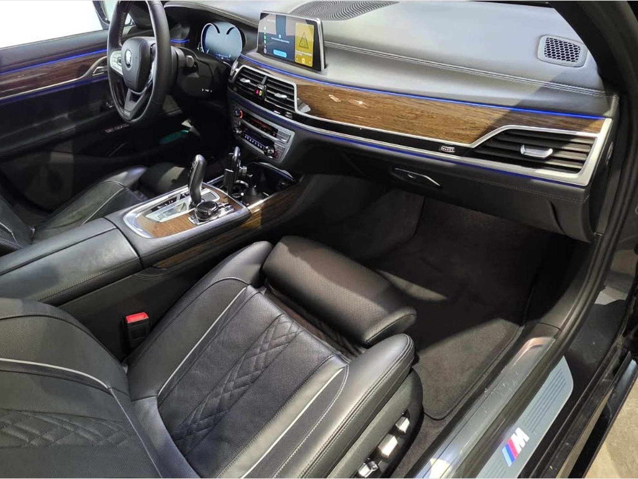 BMW 750 M750d (2017) - Photo 12