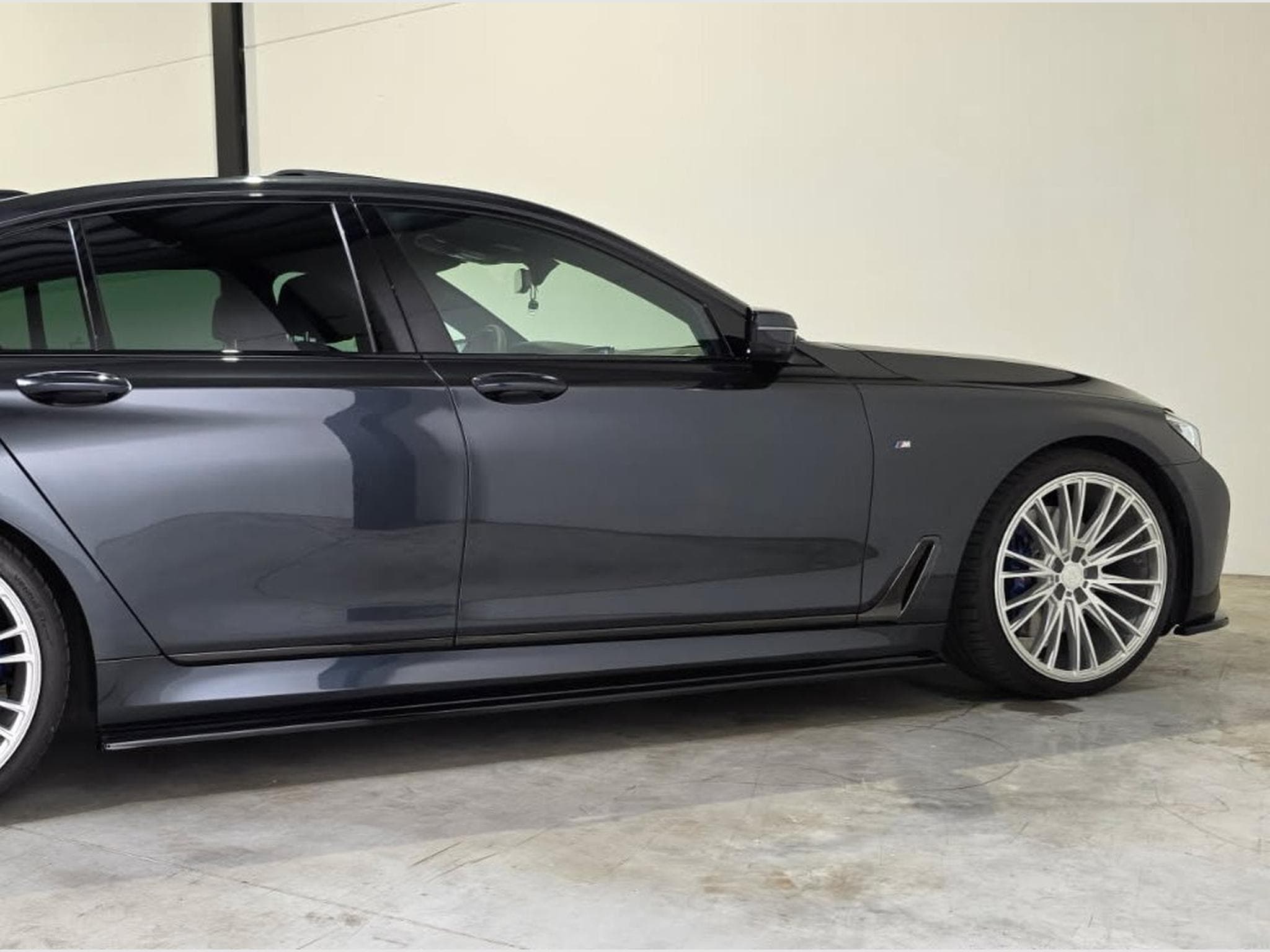 BMW 750 M750d (2017) - Photo 4