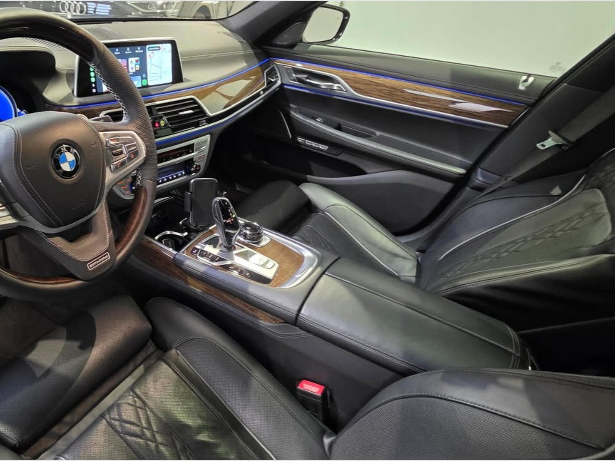 BMW 750 M750d (2017) - Photo 9