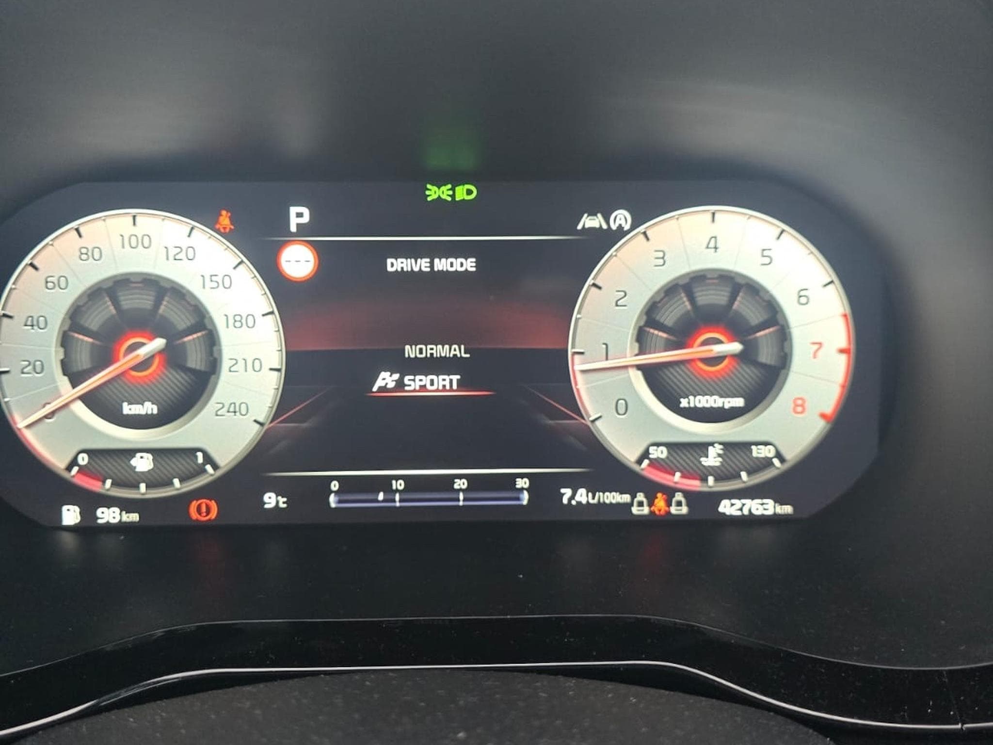 Kia Ceed GT Line (2023) - Photo 12