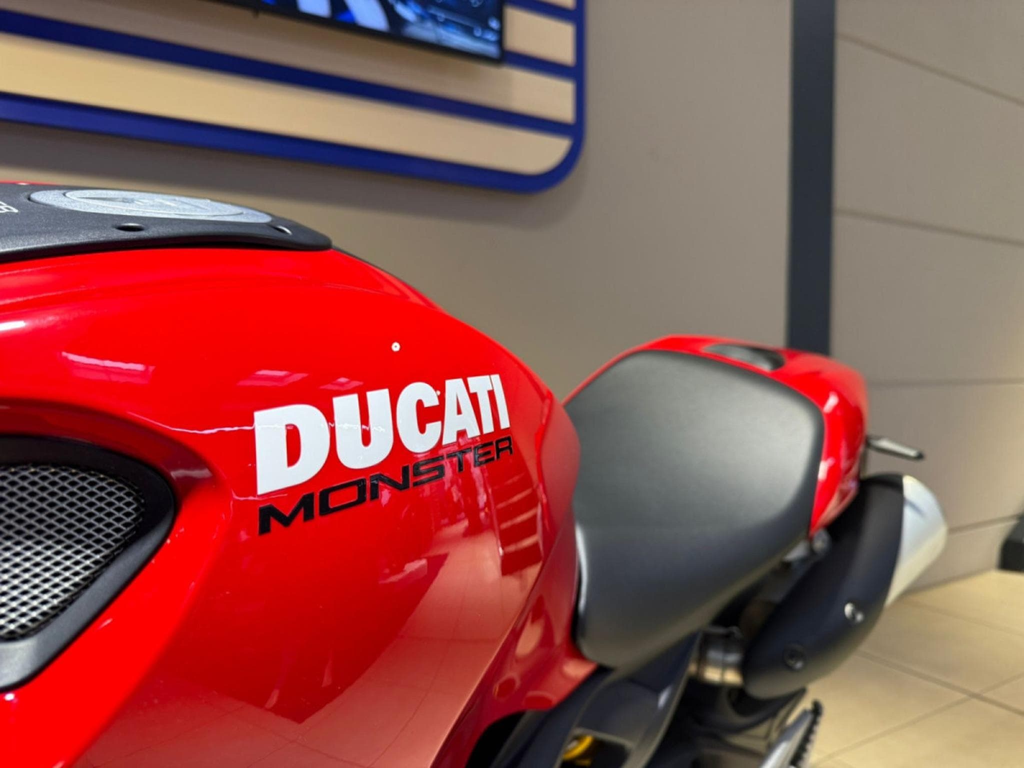 Ducati Monster 696 (2014) - Photo 11