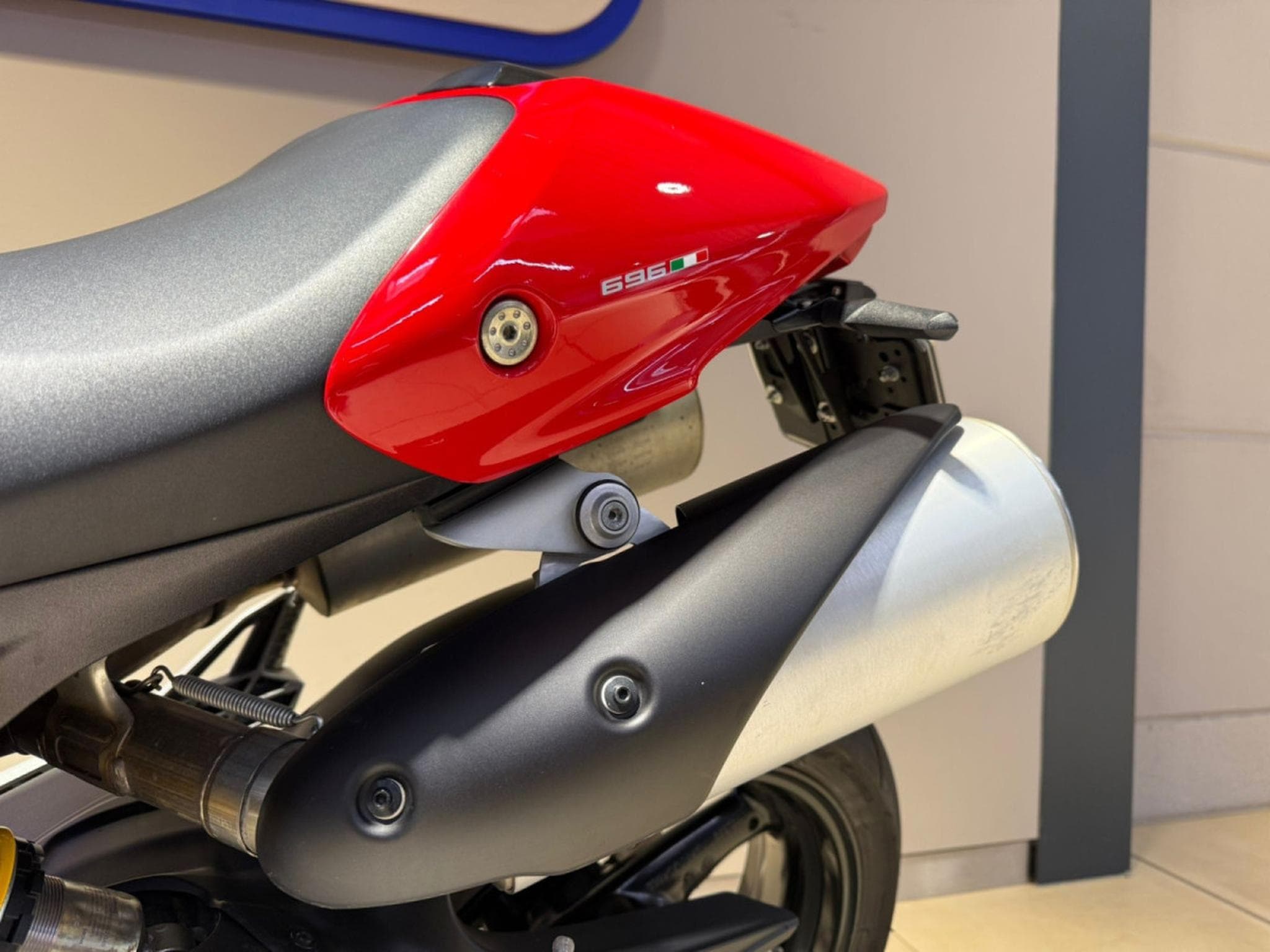 Ducati Monster 696 (2014) - Photo 13