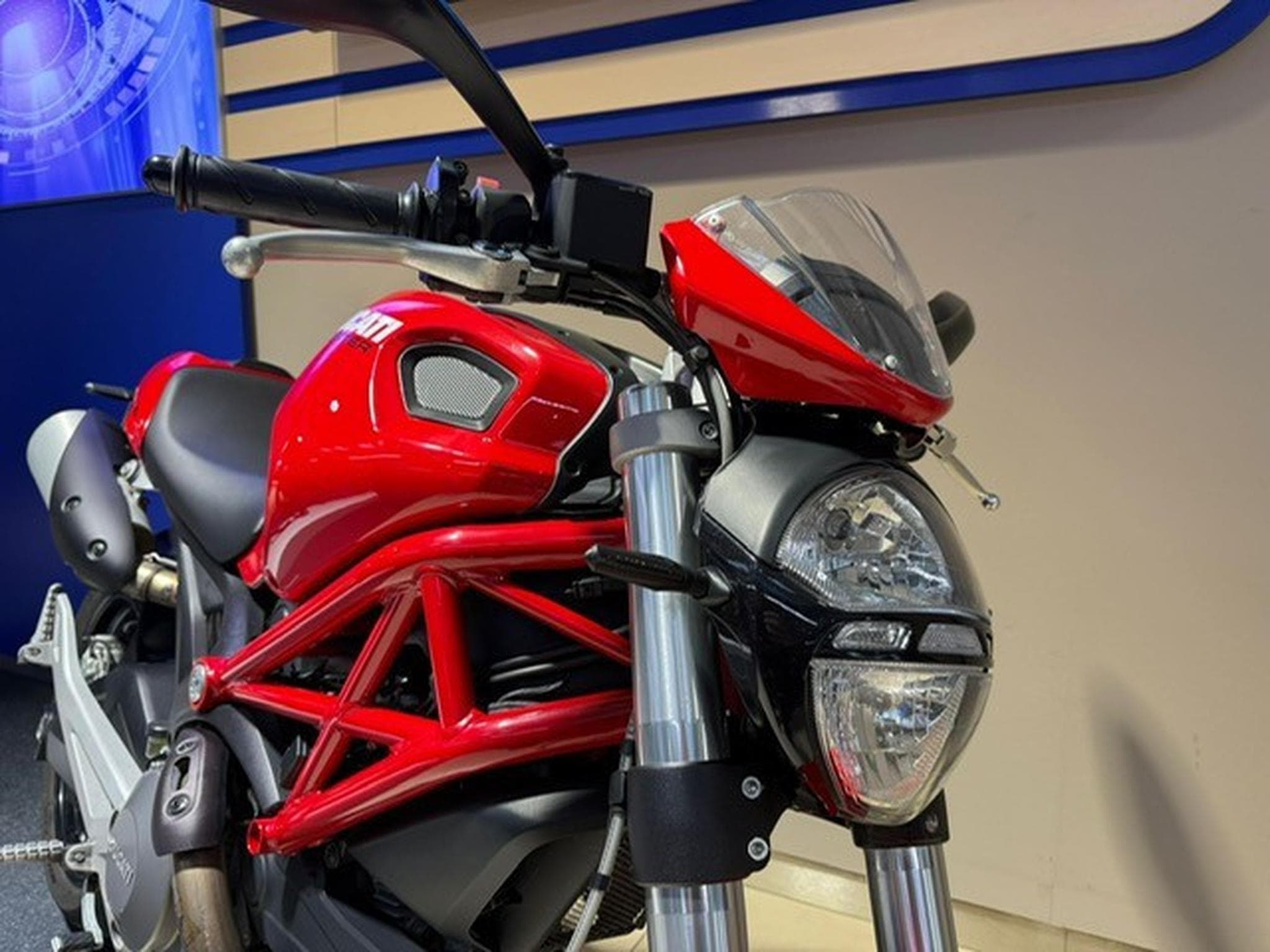 Ducati Monster 696 (2014) - Photo 7