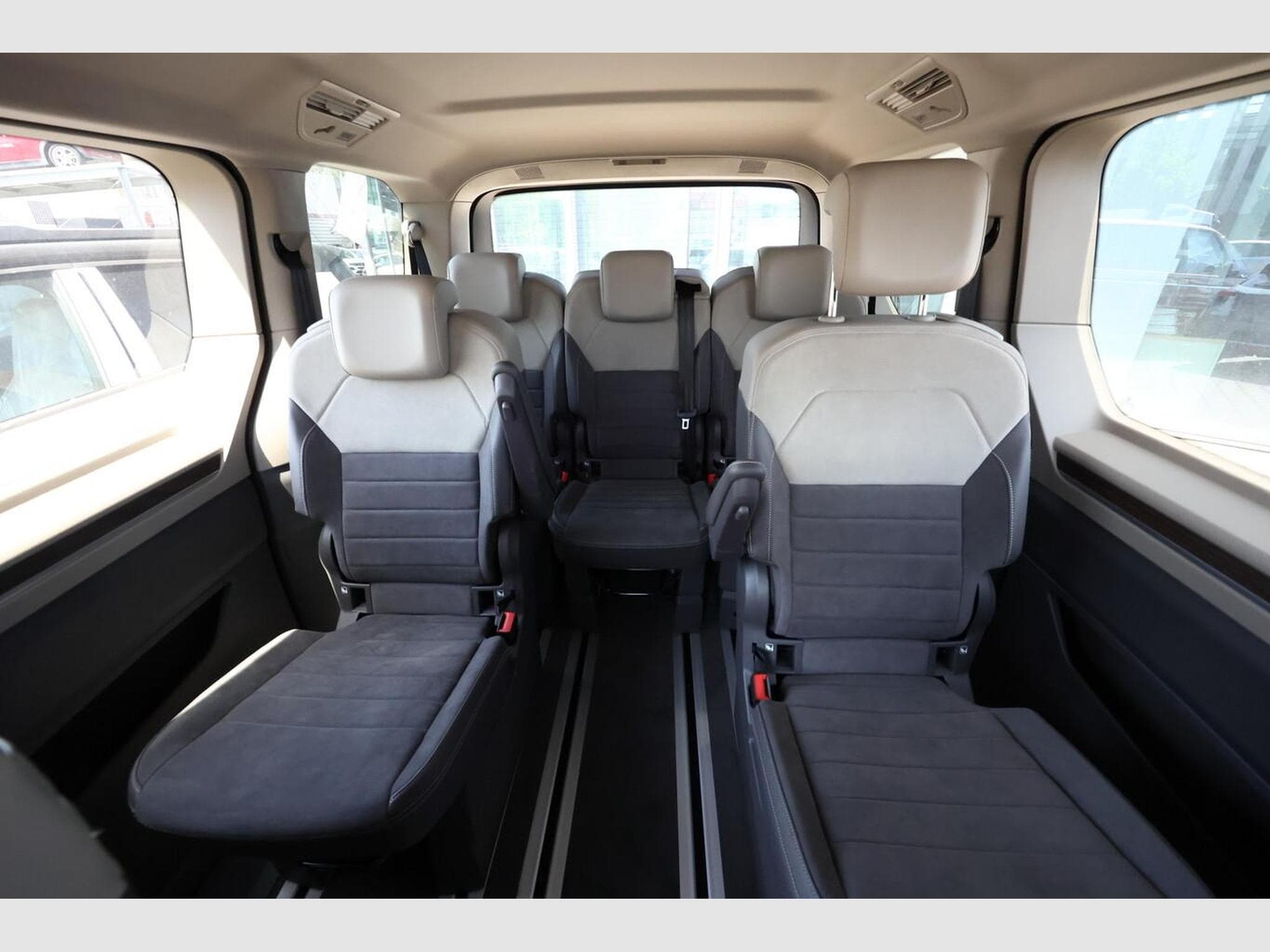 VW T7 Style AHK Matrix (2025) - Photo 10