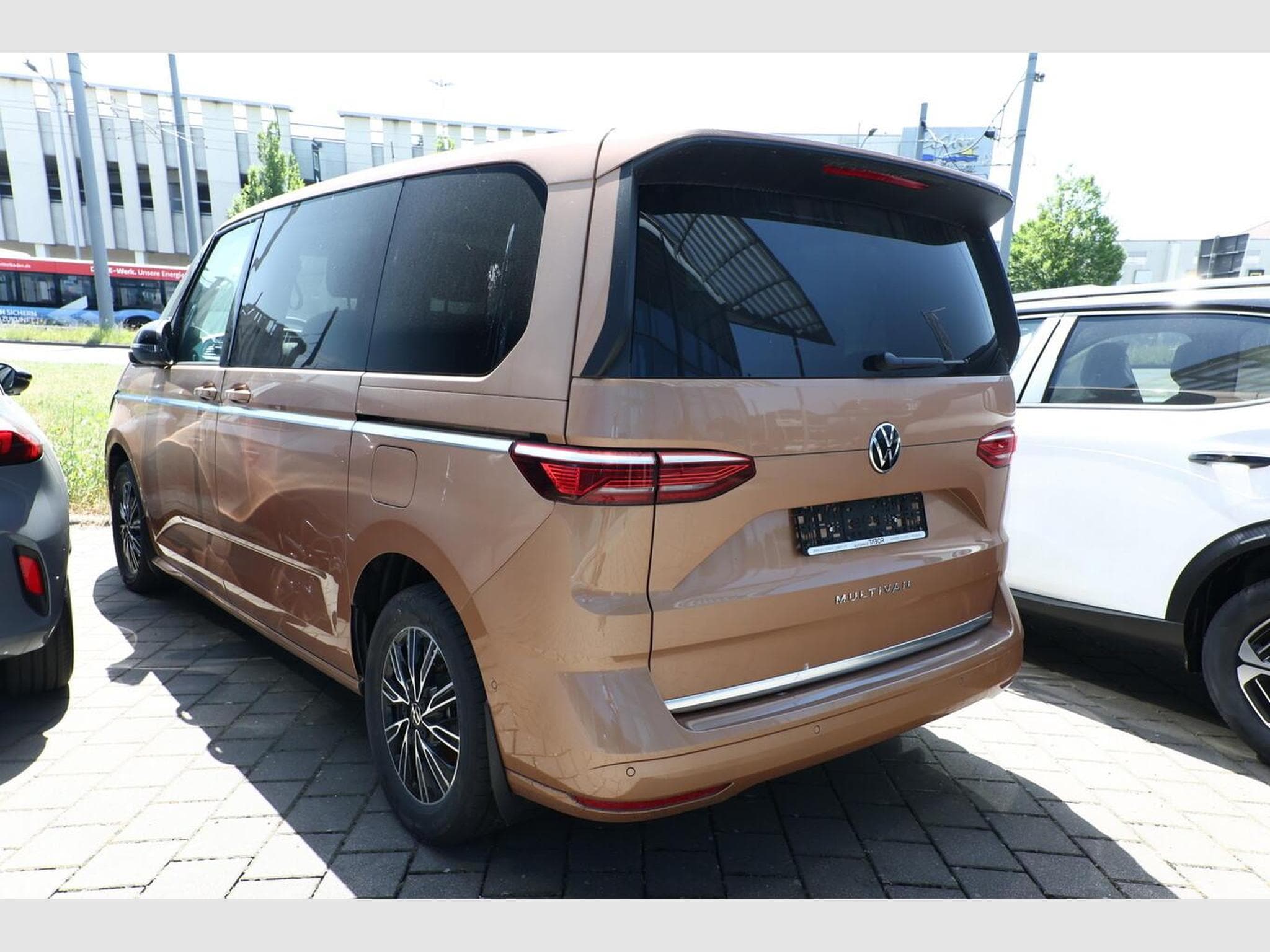 VW T7 Style AHK Matrix (2025) - Photo 4