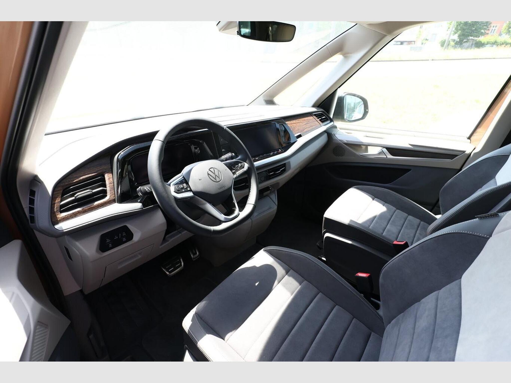 VW T7 Style AHK Matrix (2025) - Photo 6