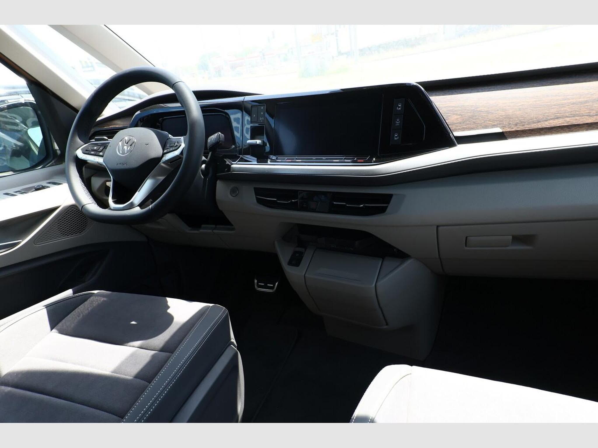 VW T7 Style AHK Matrix (2025) - Photo 9