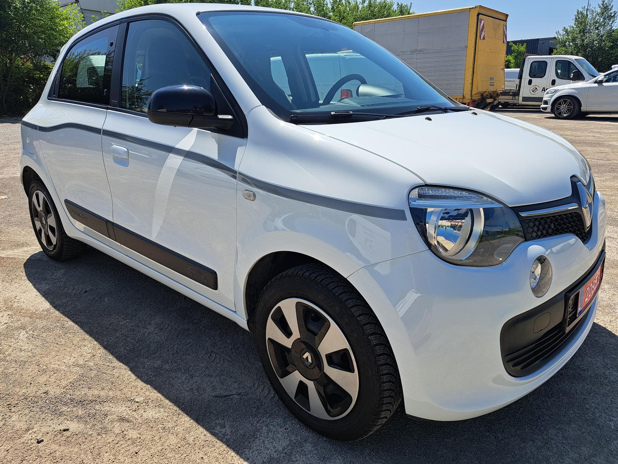 Renault Twingo 1.0 TCE 70CV LIMITED (2018) - Photo 2