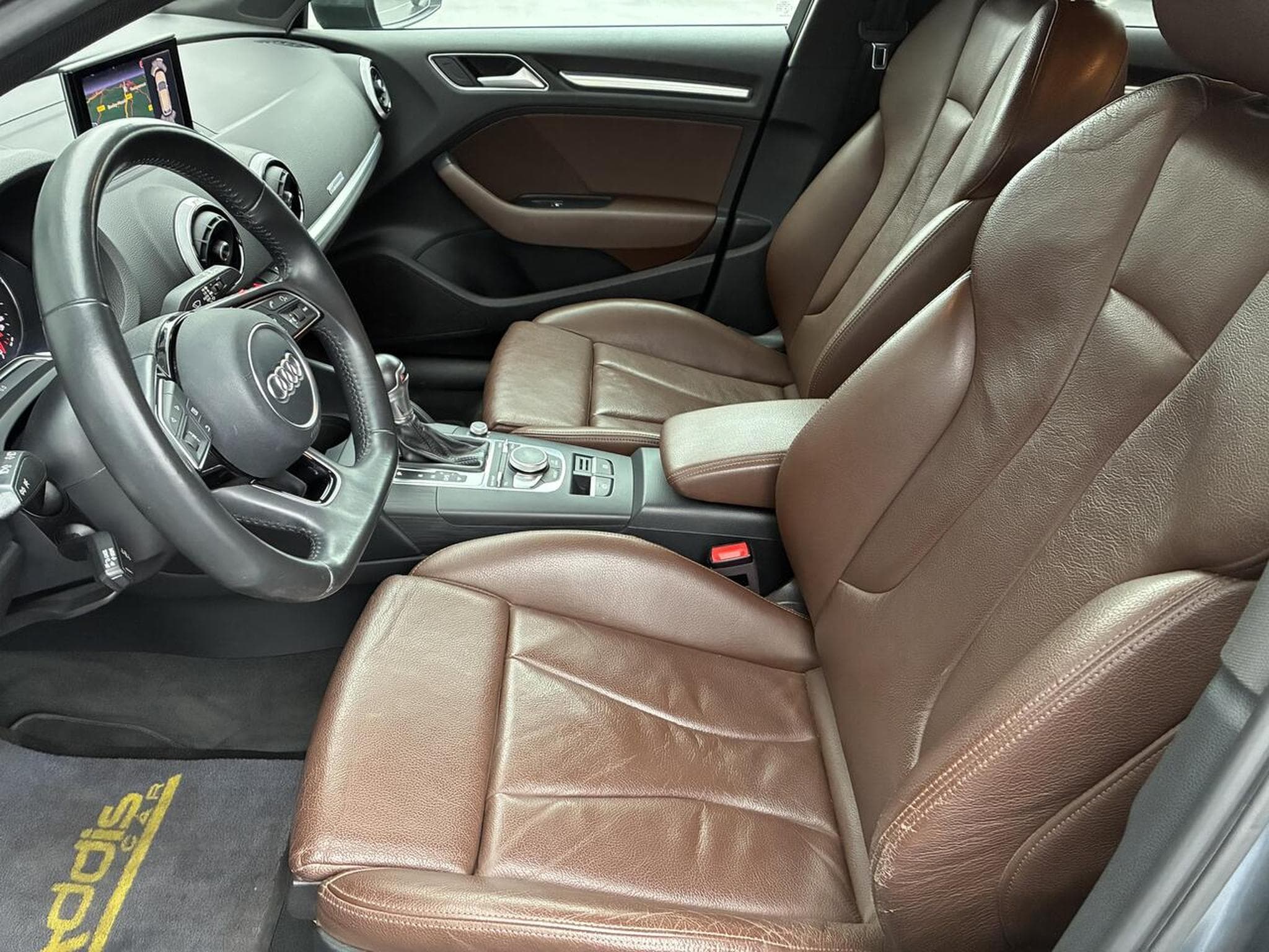 Audi A3 SPORTBACK 2.0 TFSI 190 S-TRONIC 7 S-LINE GPS (2017) - Photo 9