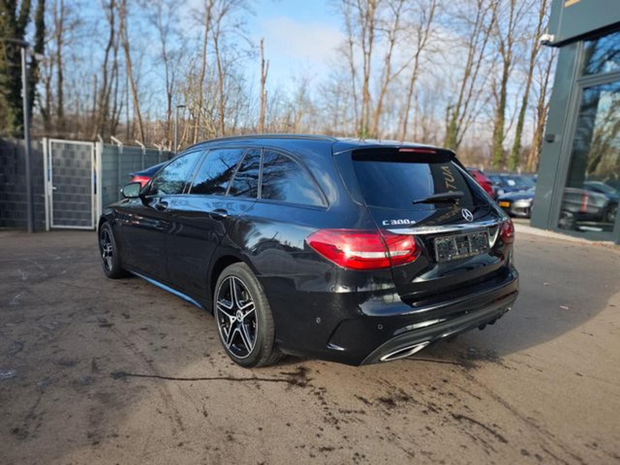 Mercedes C 300 C 300 E PLUG IN *AMG-LINE*NIGHT EDITION*LED*2.HD (2020) - Photo 8