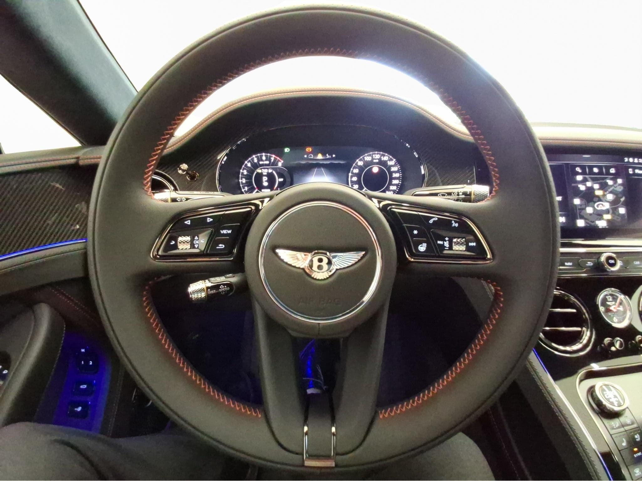 Bentley Continental GT Black Edition (2025) - Photo 8