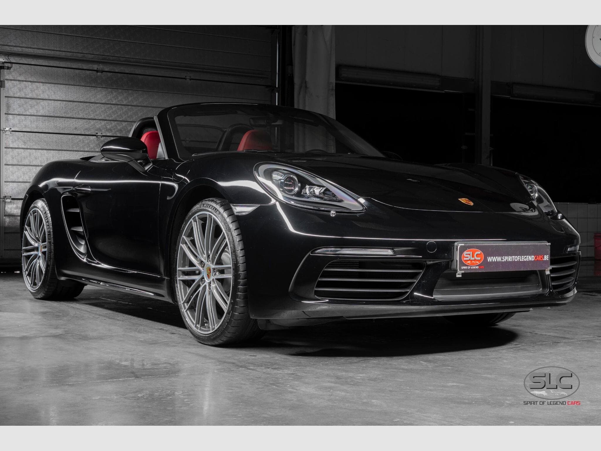 Porsche Boxster 718 Manual/20" Turbo/PDLS New Condition (2024) - Photo 2