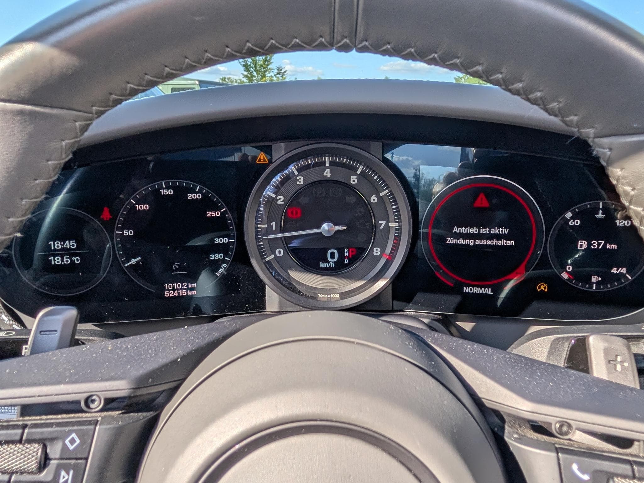 Porsche 911 992 Carrera Cabrio (2020) - Photo 14