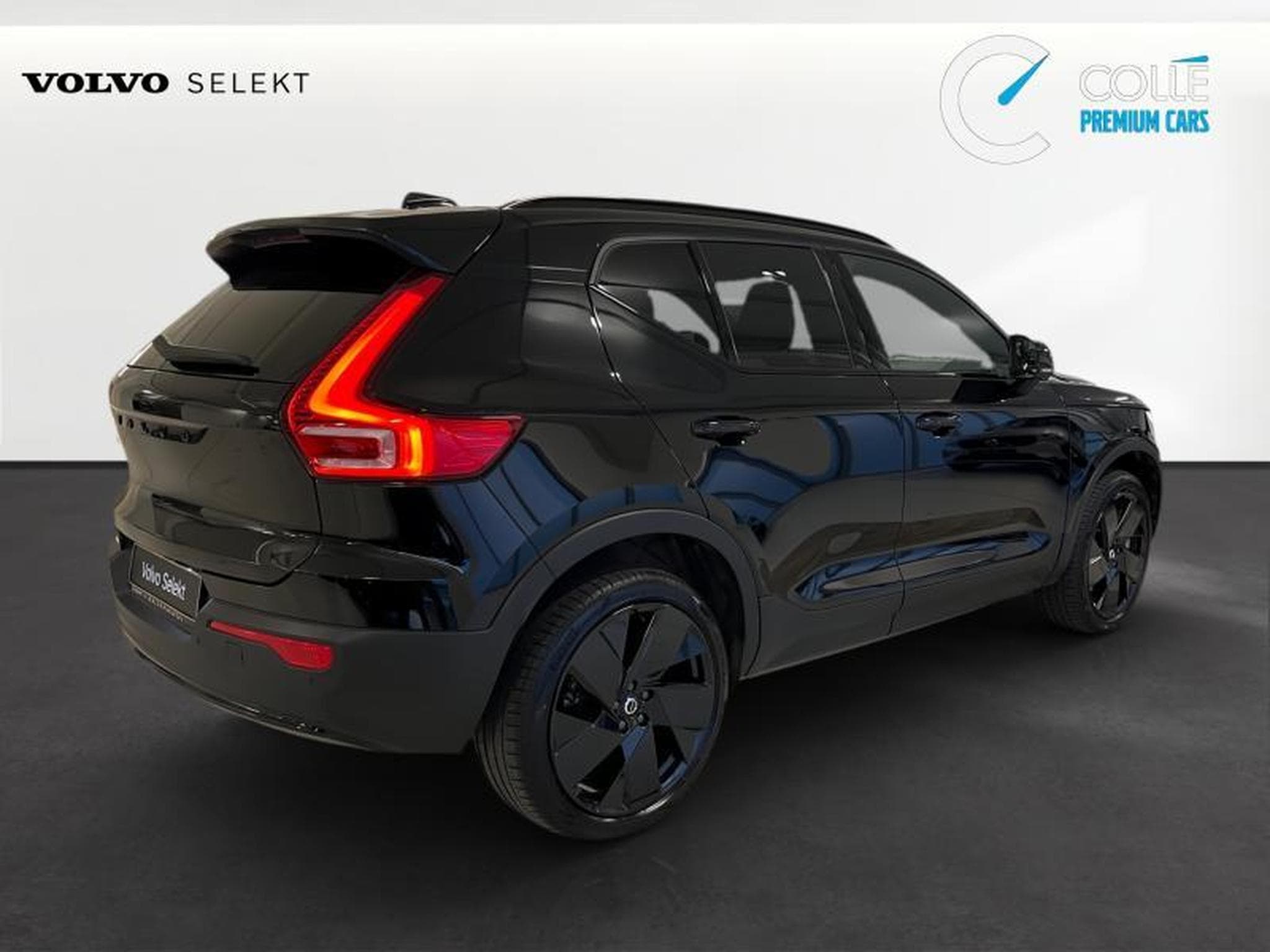 Volvo EX40 Black Edition Plus (2024) - Photo 2