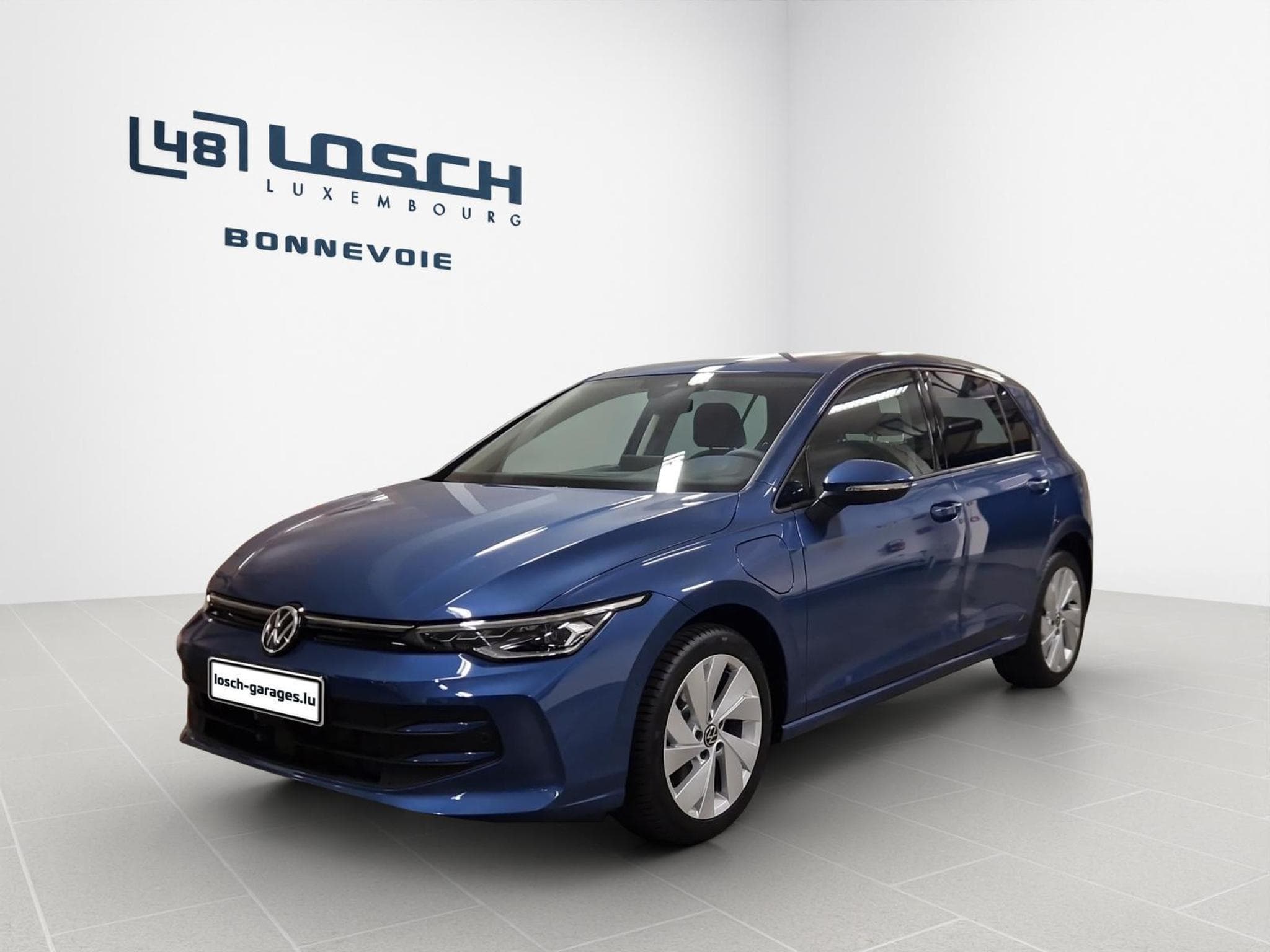 VW Golf LIFE (2025) - Photo 1