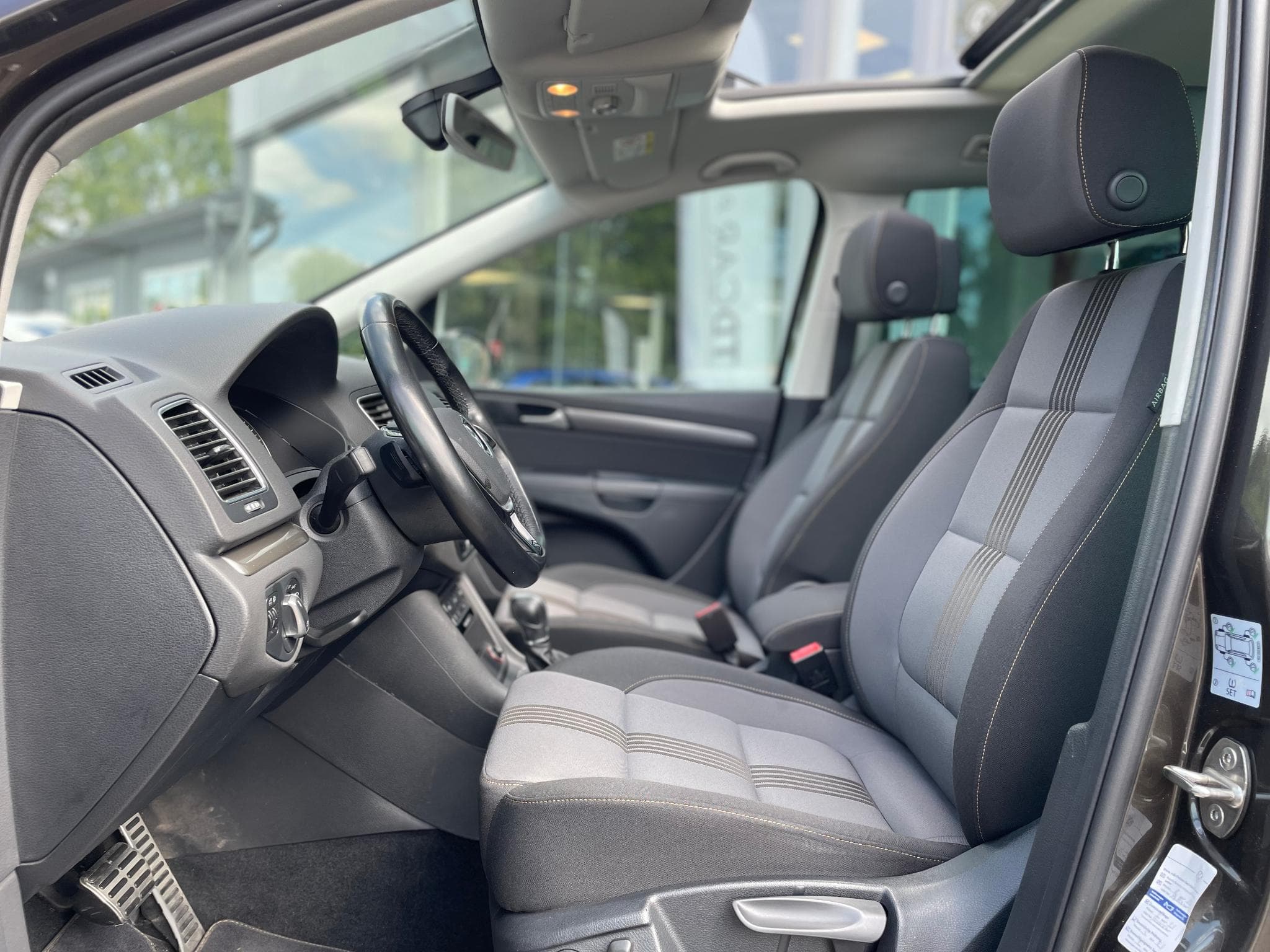 VW Sharan 2.0 Tdi 150 DSG Allstar 7 places (2016) - Photo 8