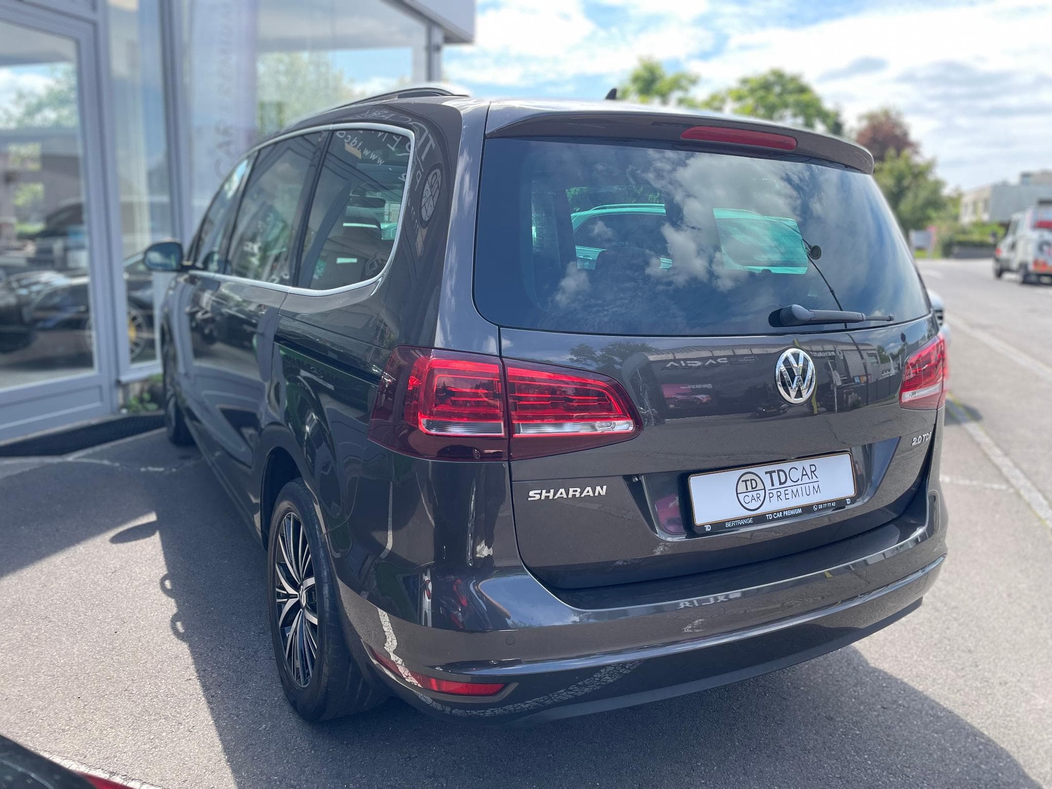 VW Sharan 2.0 Tdi 150 DSG Allstar 7 places (2016) - Photo 13