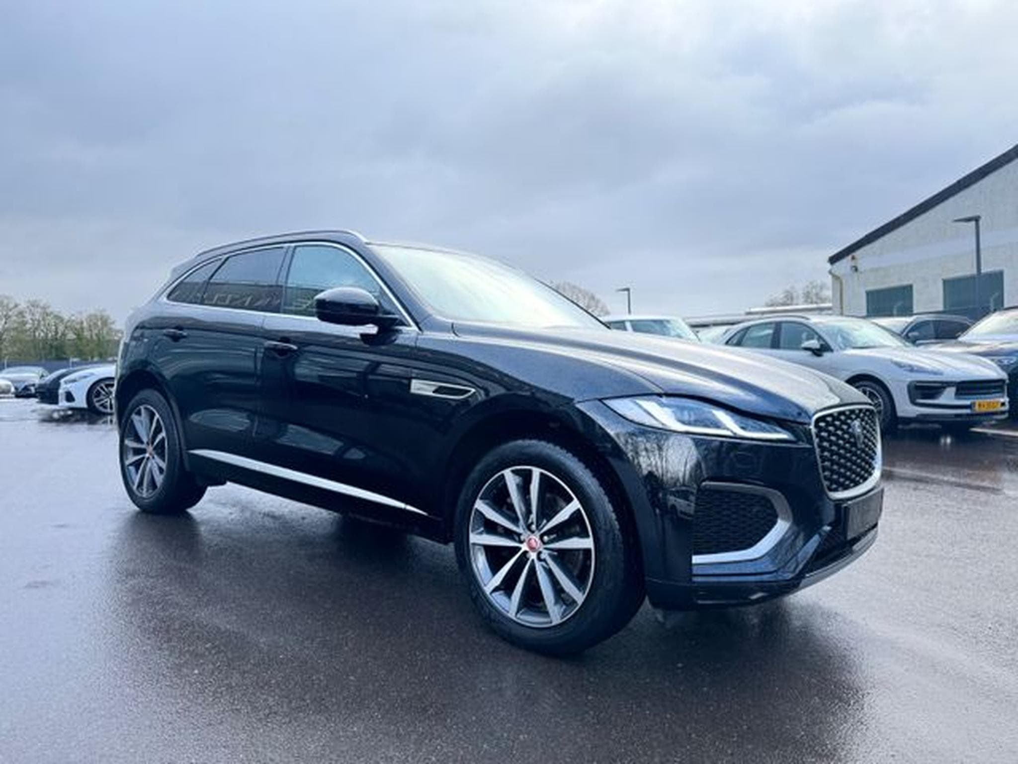 Jaguar F-Pace F-PACE R-DYNAMIC AWD*AUT*1.HD*PANO*LED*EL.AHK* (2023) - Photo 5