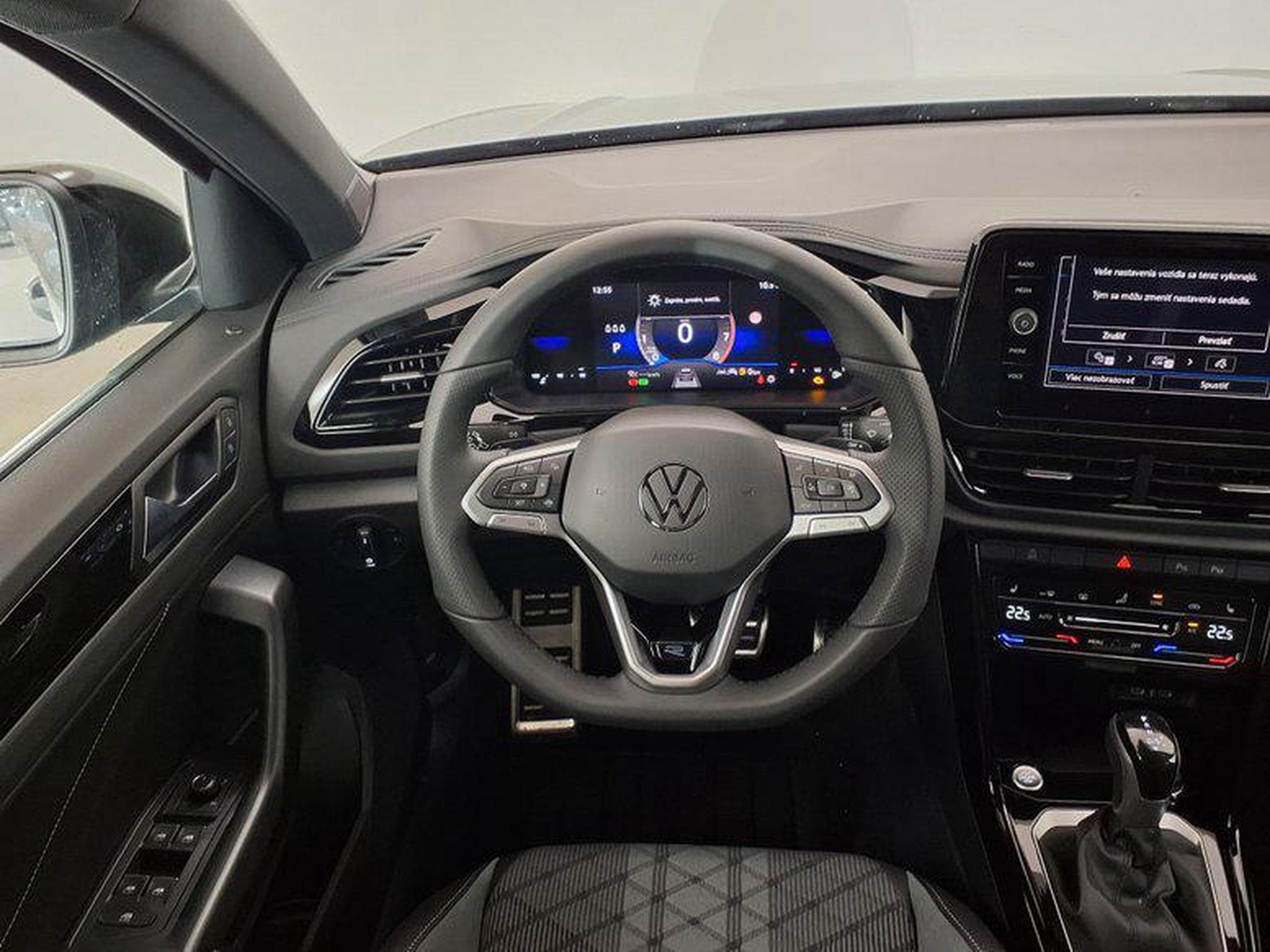 VW T-Roc R-Line 1.5 TSI 7-Gang-DSG (2026) - Photo 12
