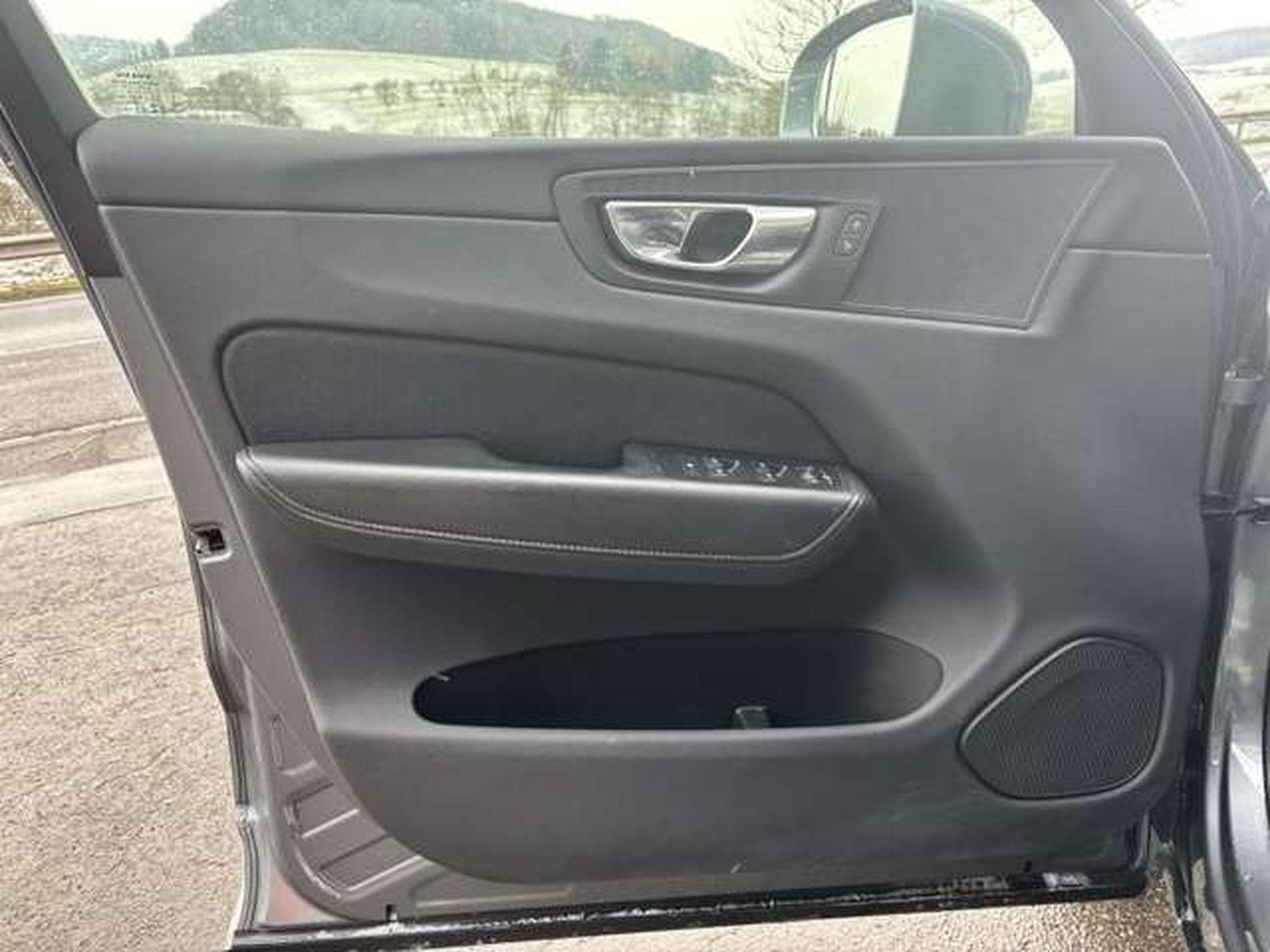 Volvo XC60 Hybrid/Diesel - JUSQU'A 48 MOIS DE GARANTIE (2021) - Photo 9