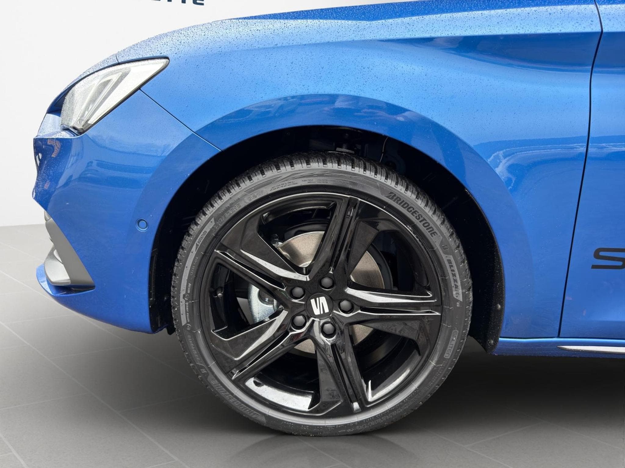 Seat Leon FR - Black Edition (2026) - Photo 8