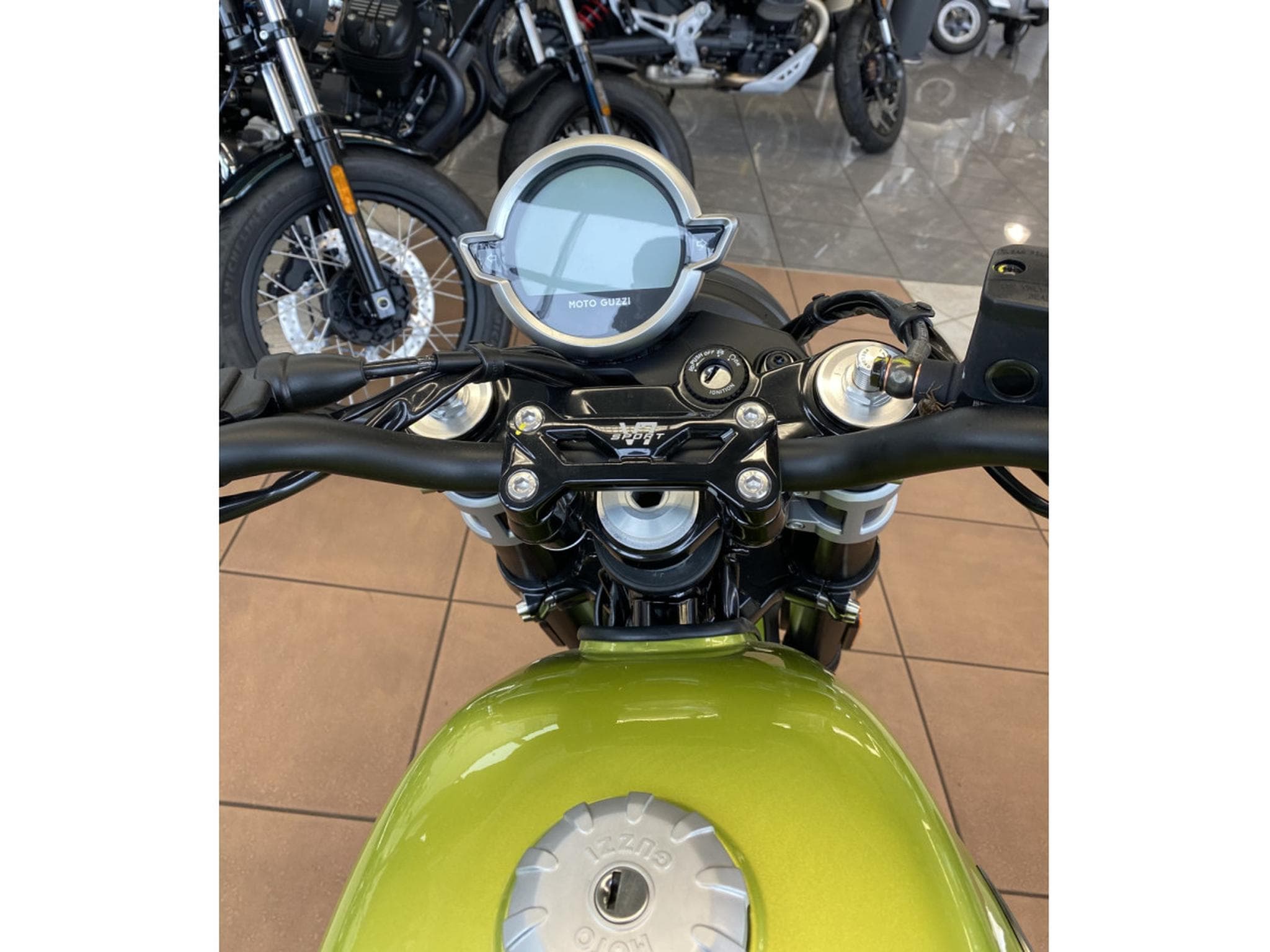 Moto Guzzi V7 SPORT (2026) - Photo 5