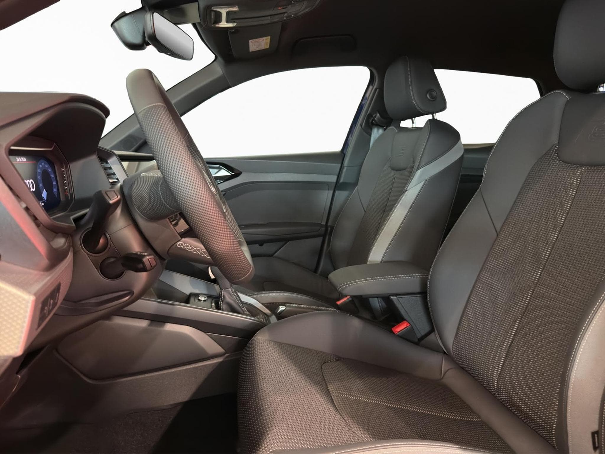 Audi A1 Sportback S line (2025) - Photo 10