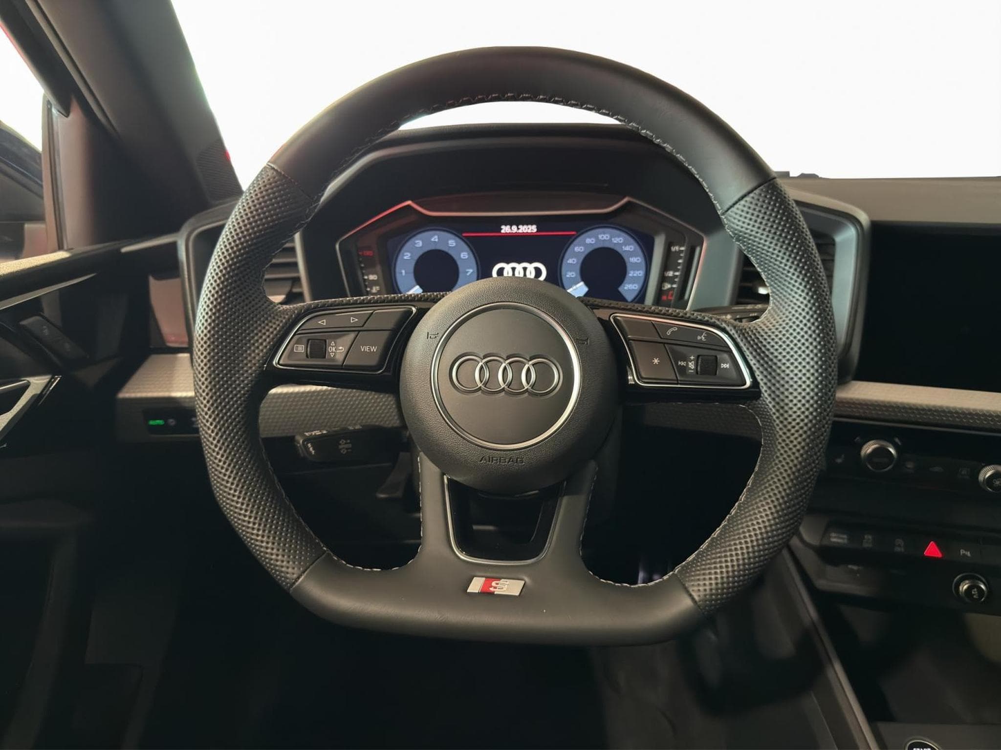 Audi A1 Sportback S line (2025) - Photo 12