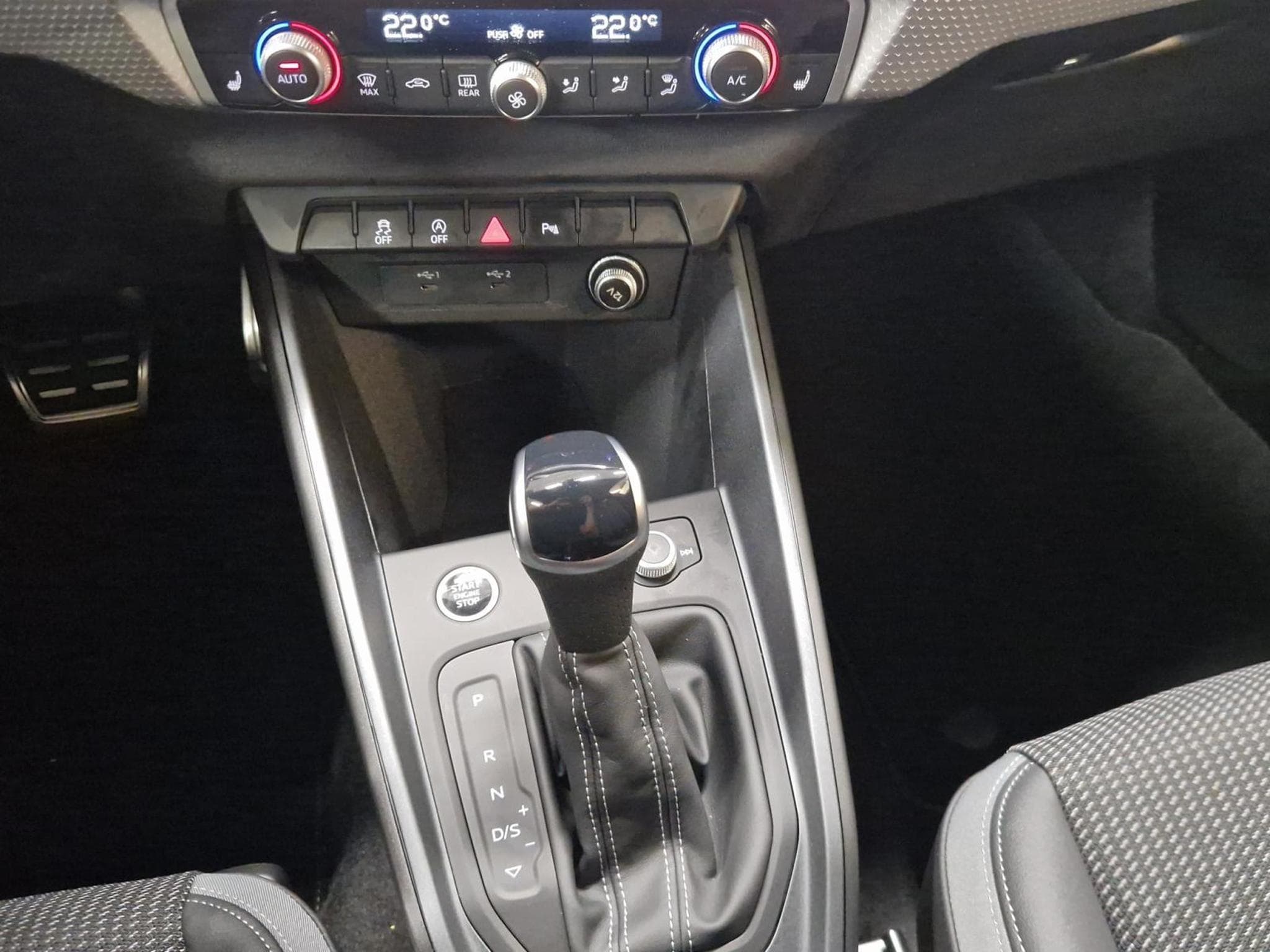 Audi A1 Sportback S line (2025) - Photo 12
