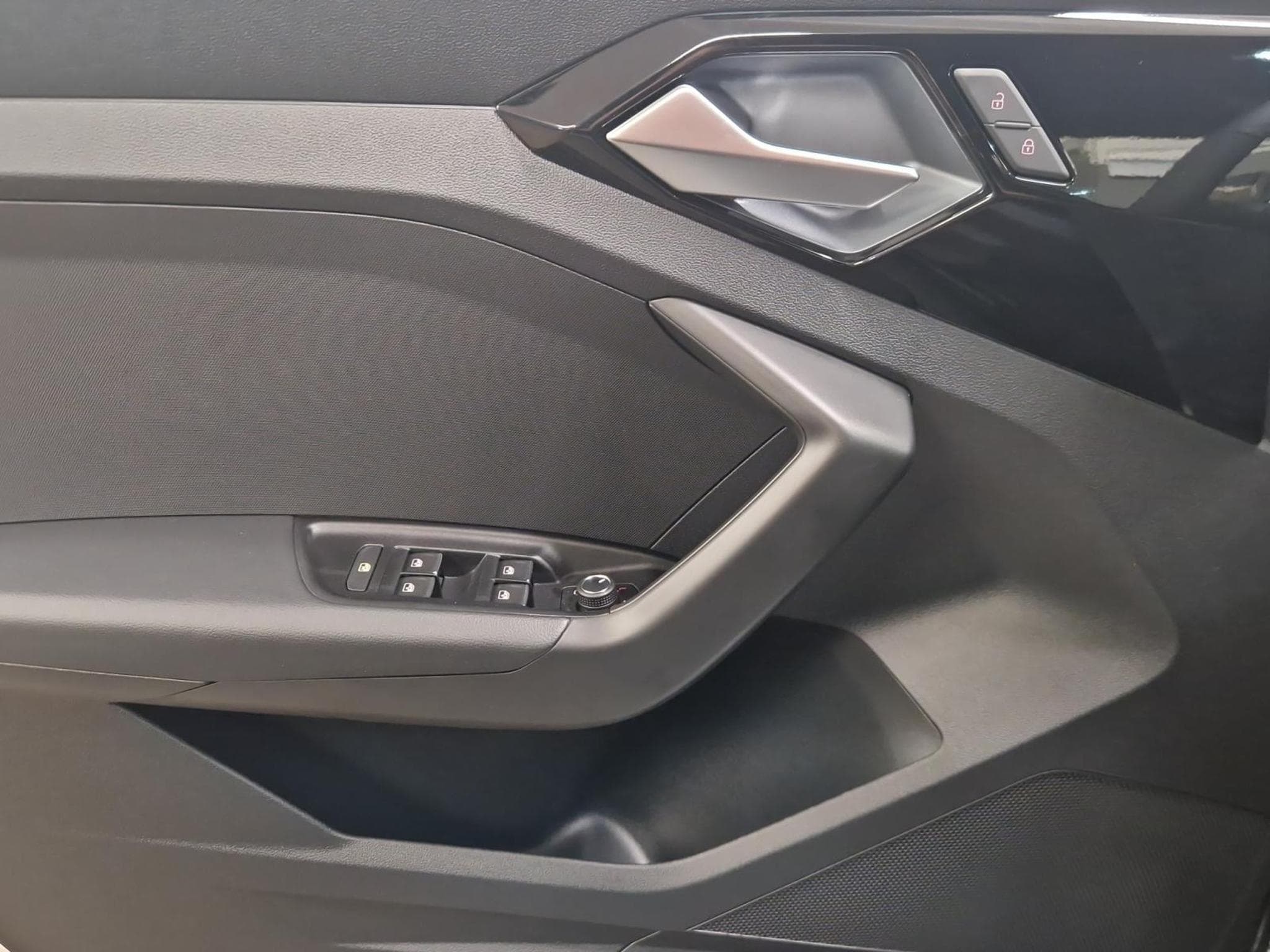 Audi A1 Sportback S line (2025) - Photo 14