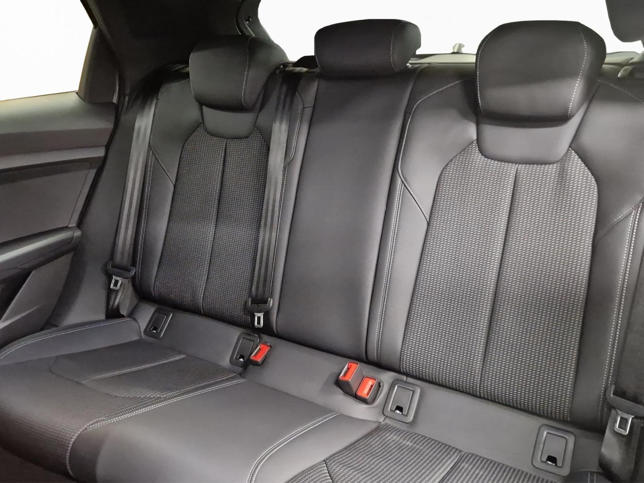 Audi A1 Sportback S line (2025) - Photo 15