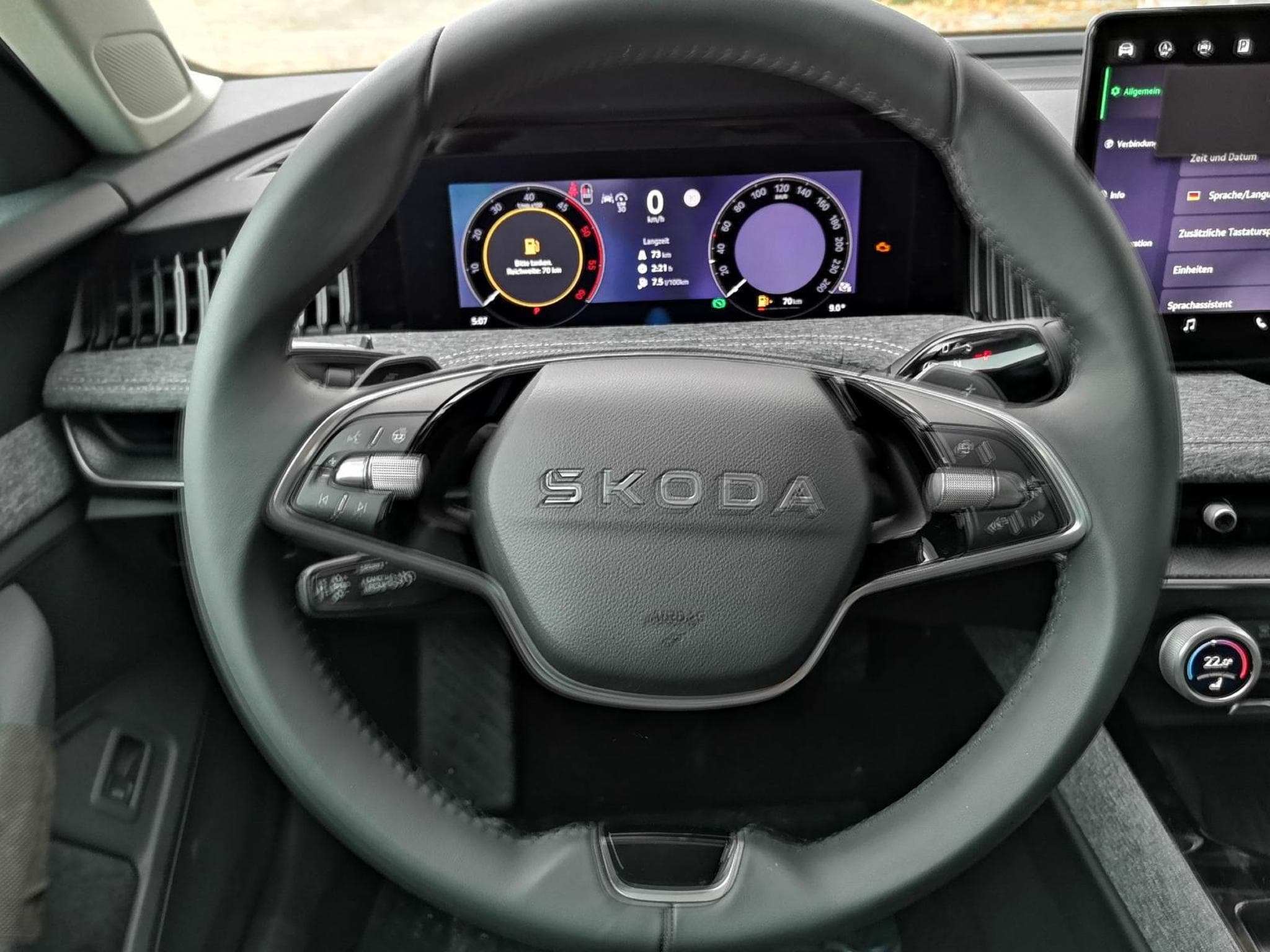 Skoda Superb 2.0 TDI 142kW 4x4 Selection (2025) - Photo 6