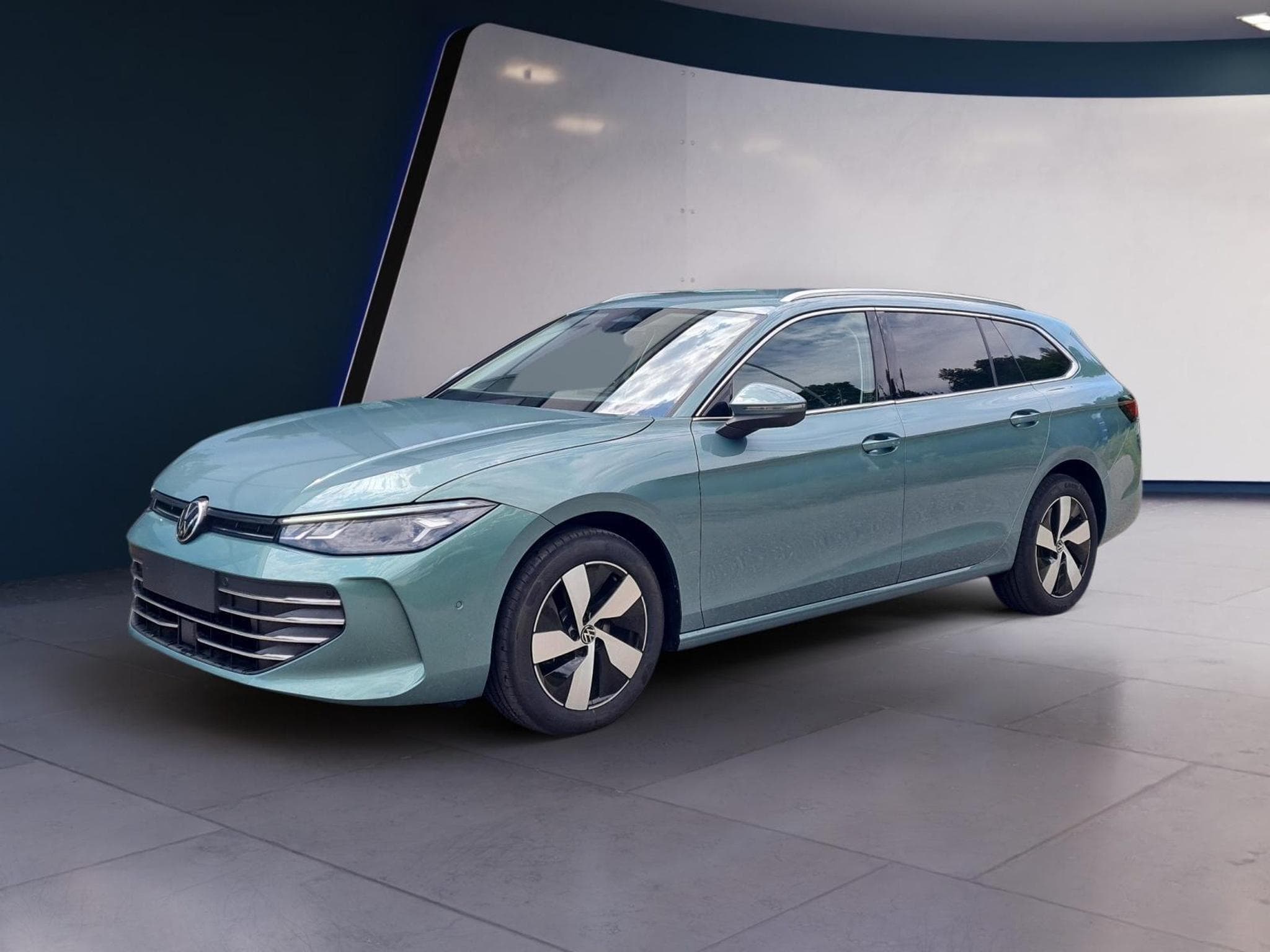 VW Passat Variant 2.0 TDI 110 kW Business (2025) - Photo 1