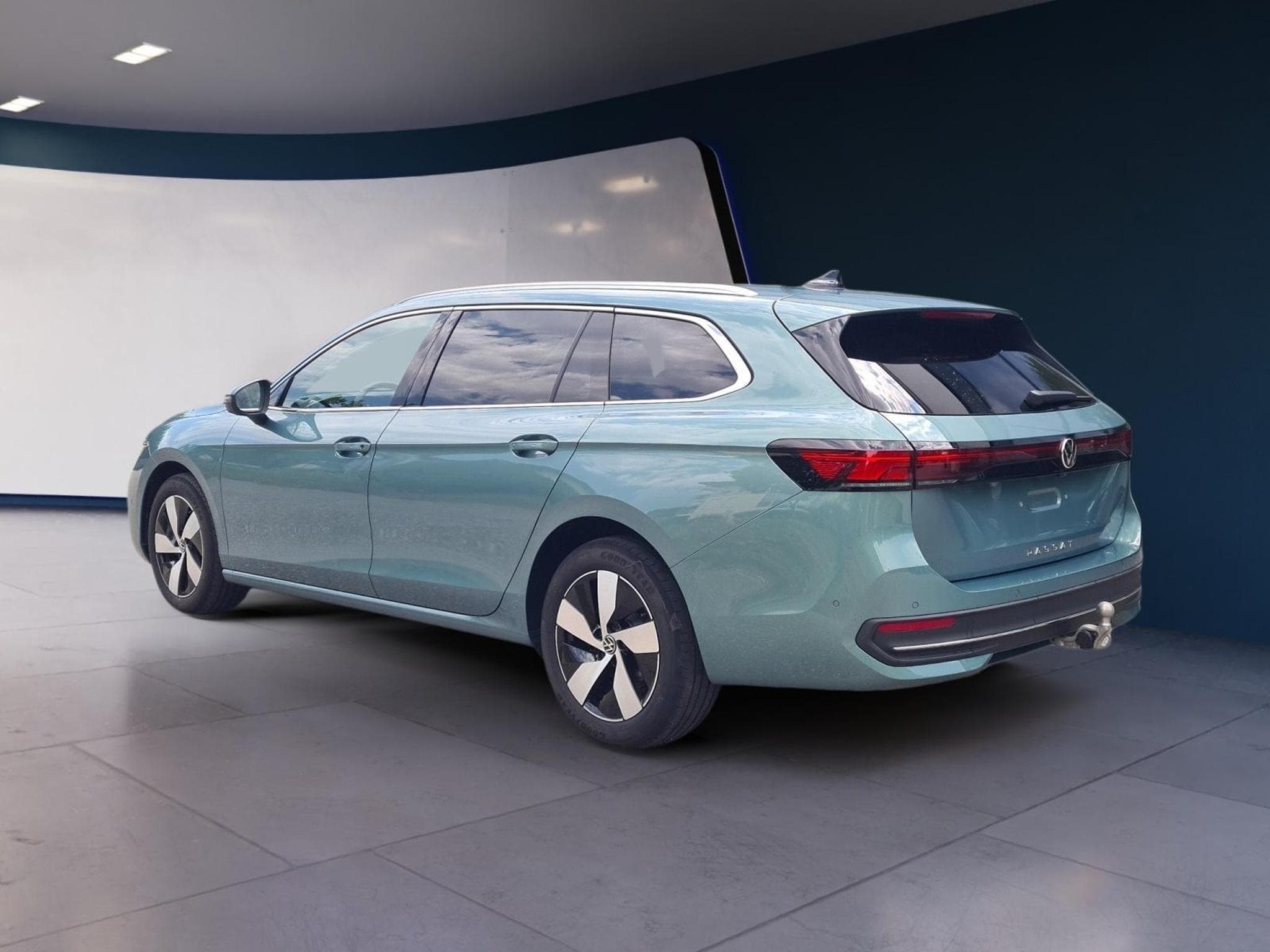 VW Passat Variant 2.0 TDI 110 kW Business (2025) - Photo 4