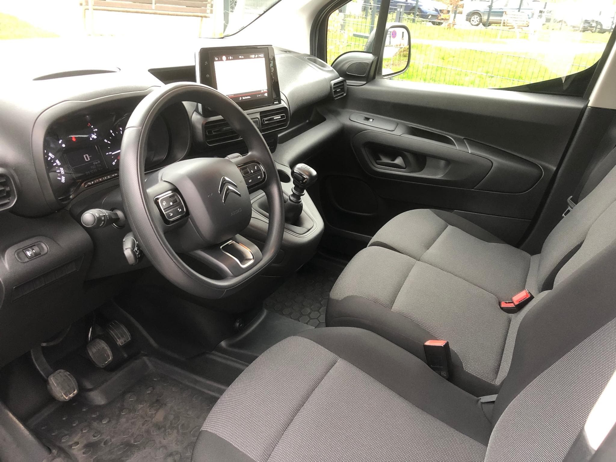 Citroën Berlingo 1.5 HDI 102 PS 3 PLACES (2022) - Photo 5