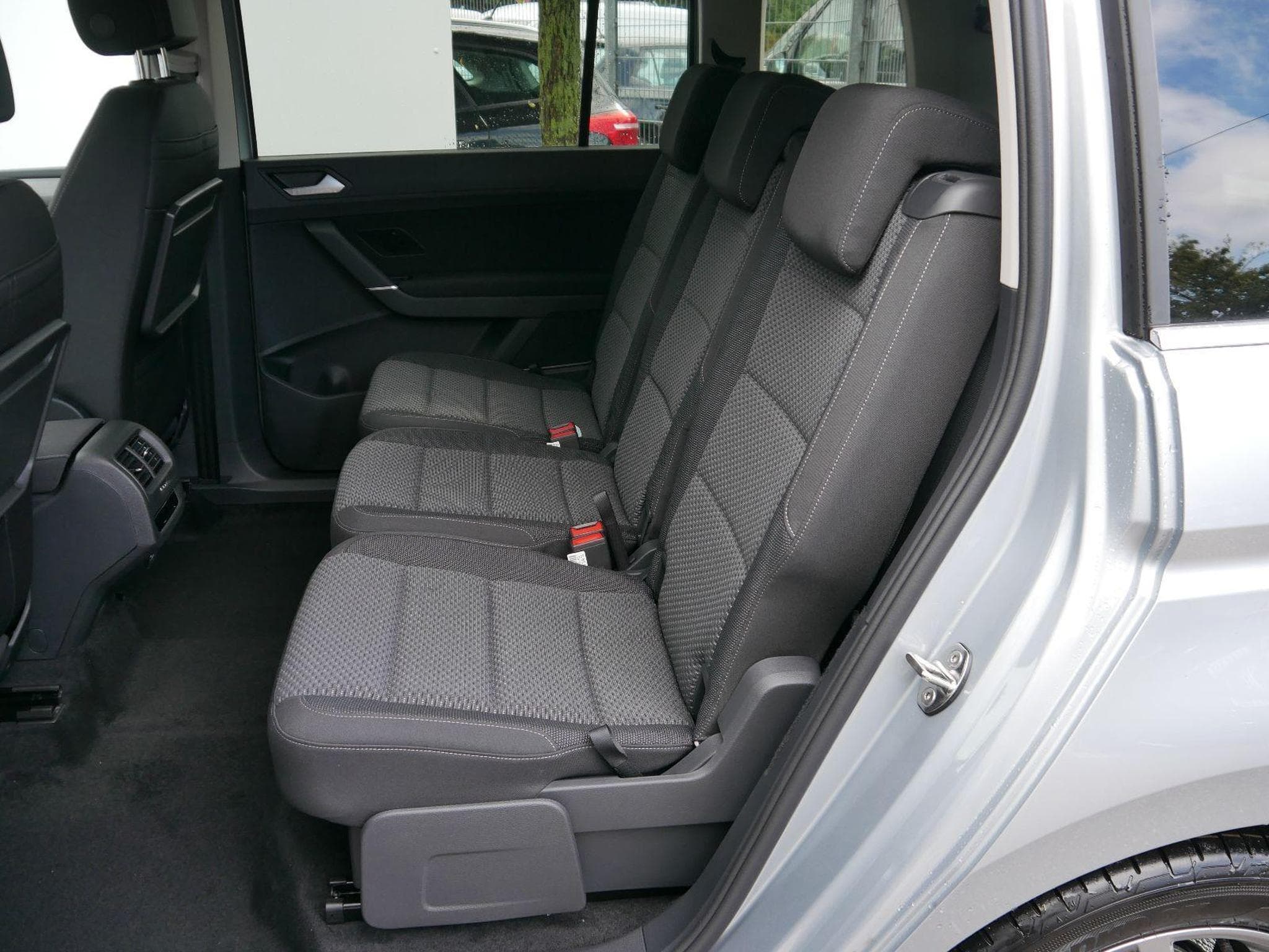VW Touran Comfortline (2026) - Photo 9